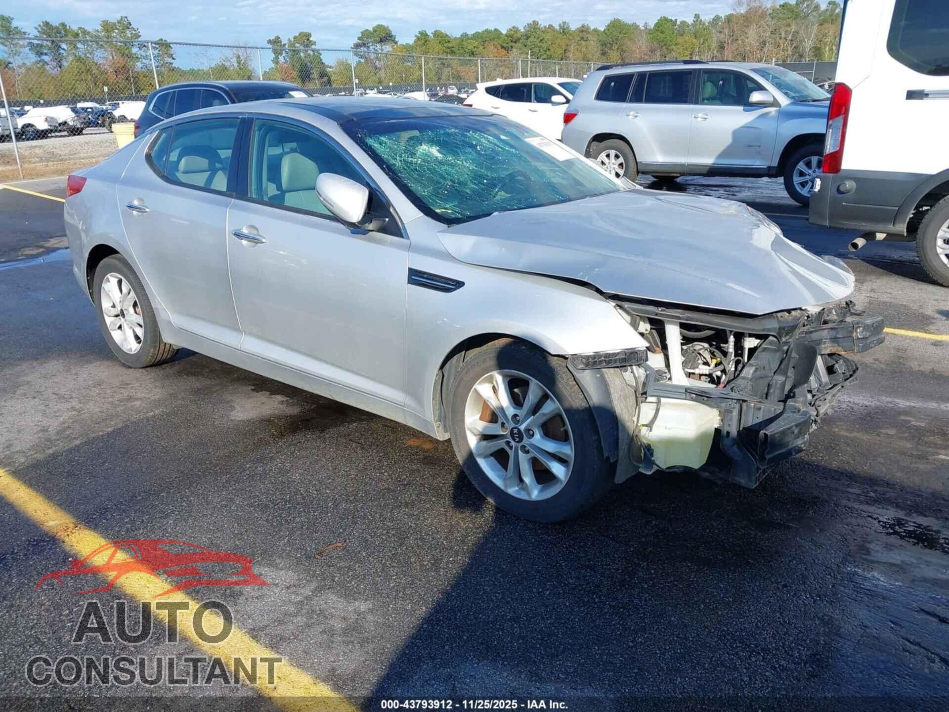 KIA OPTIMA 2011 - KNAGN4A75B5104859