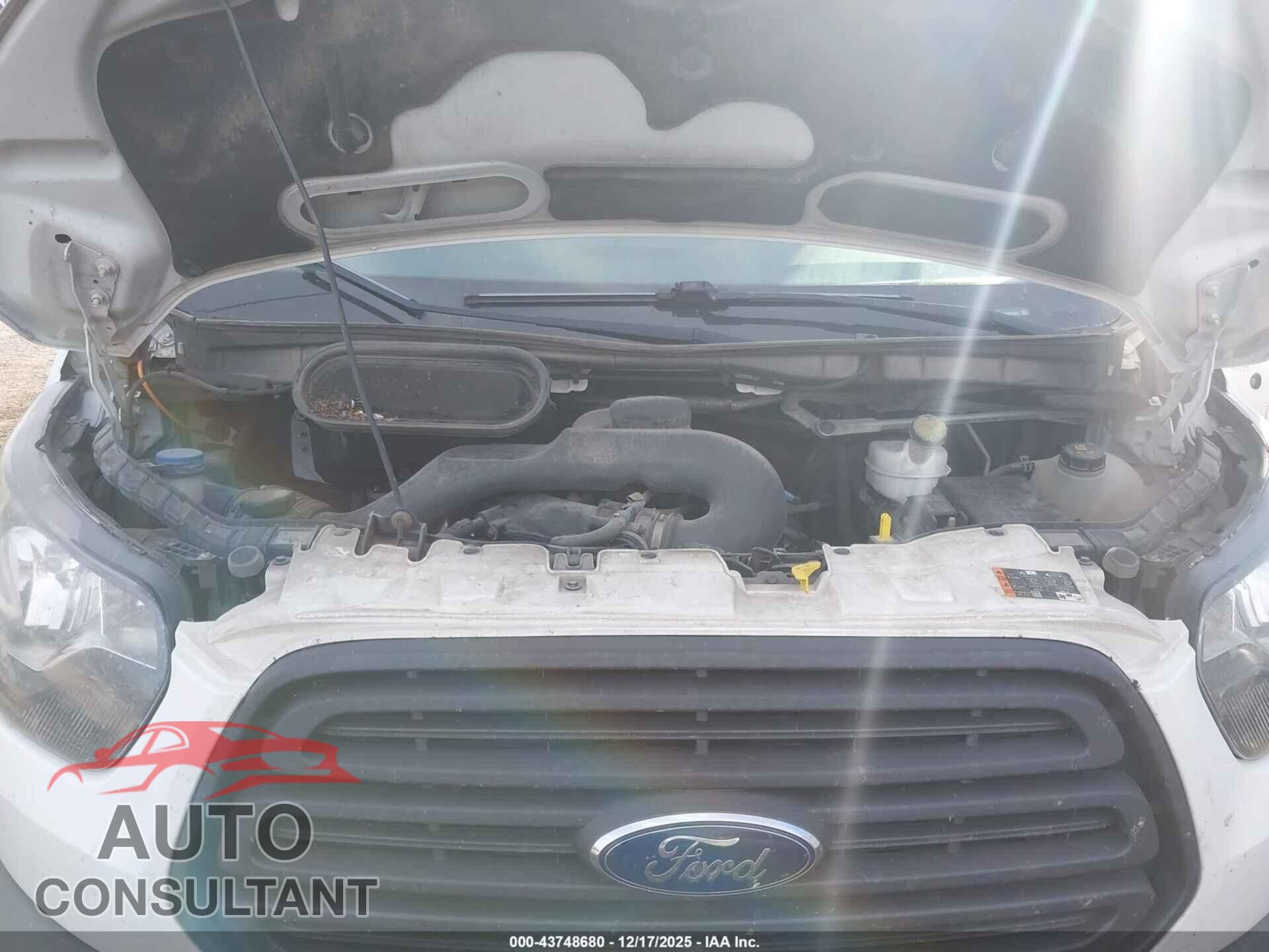 FORD TRANSIT-250 2017 - 1FTYR1YM0HKB18801