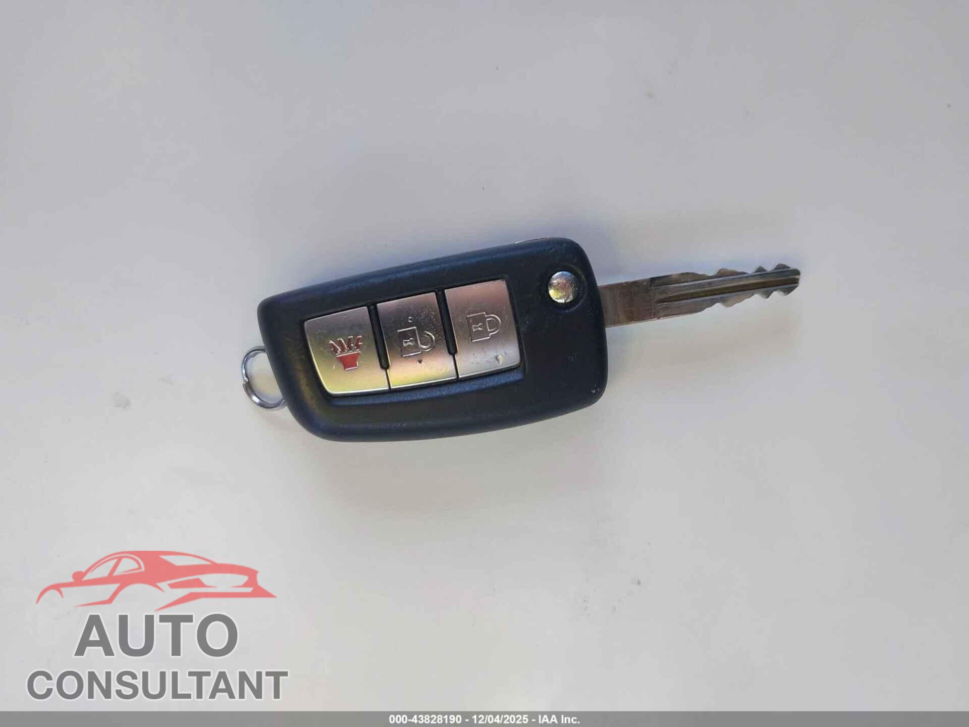 NISSAN ROGUE 2017 - KNMAT2MTXHP506658