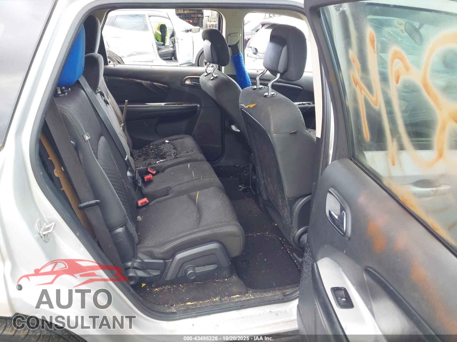 DODGE JOURNEY 2012 - 3C4PDCBG8CT144028