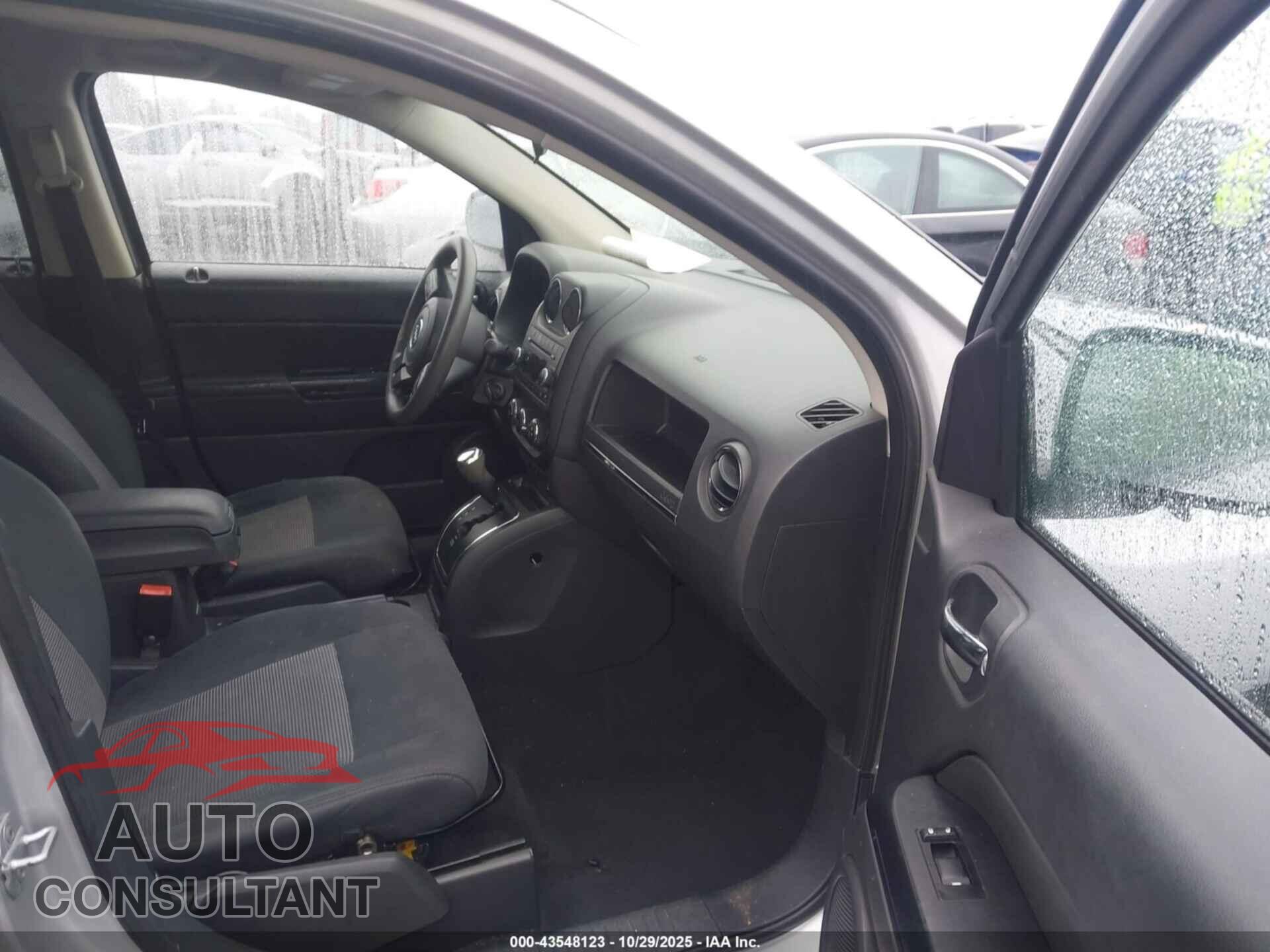 JEEP COMPASS 2011 - 1J4NT1FA4BD159855