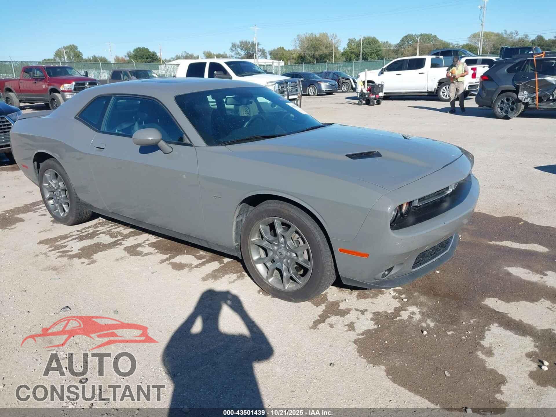 DODGE CHALLENGER 2017 - 2C3CDZGG1HH543104