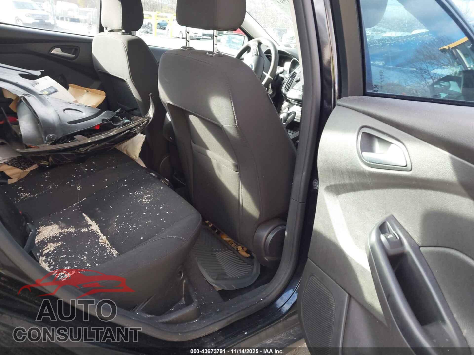 FORD FOCUS 2016 - 1FADP3FE8GL273476