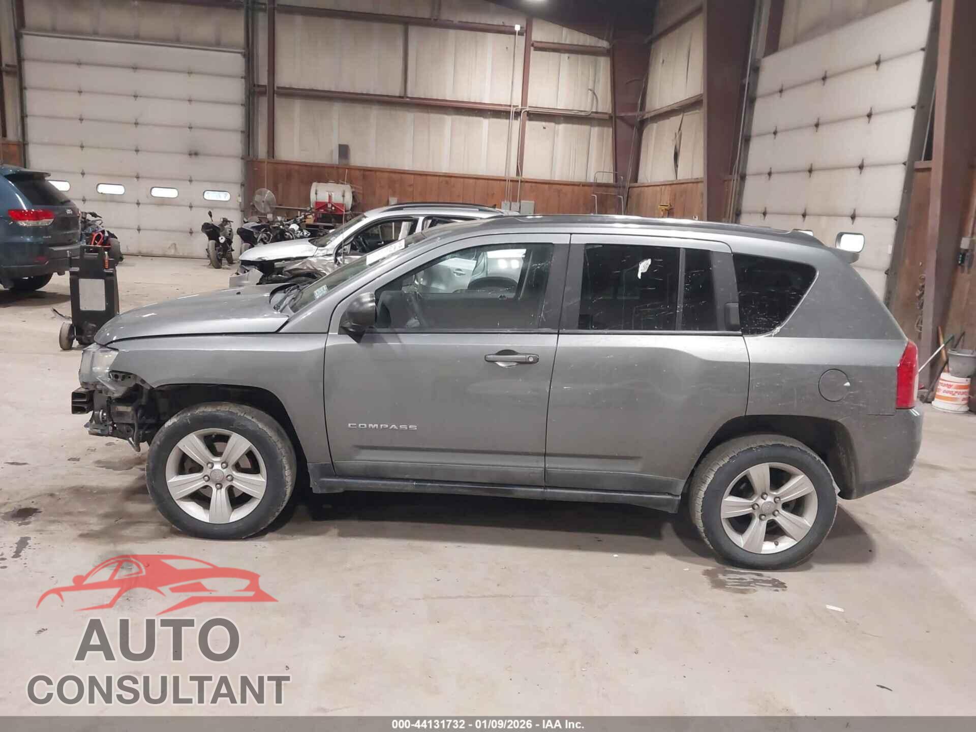 JEEP COMPASS 2011 - 1J4NF1FB8BD280792