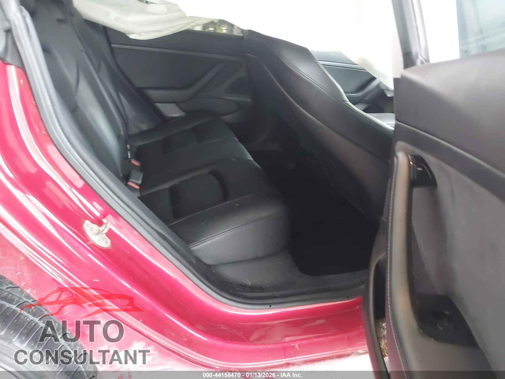 TESLA MODEL 3 2020 - 5YJ3E1EA2LF590875
