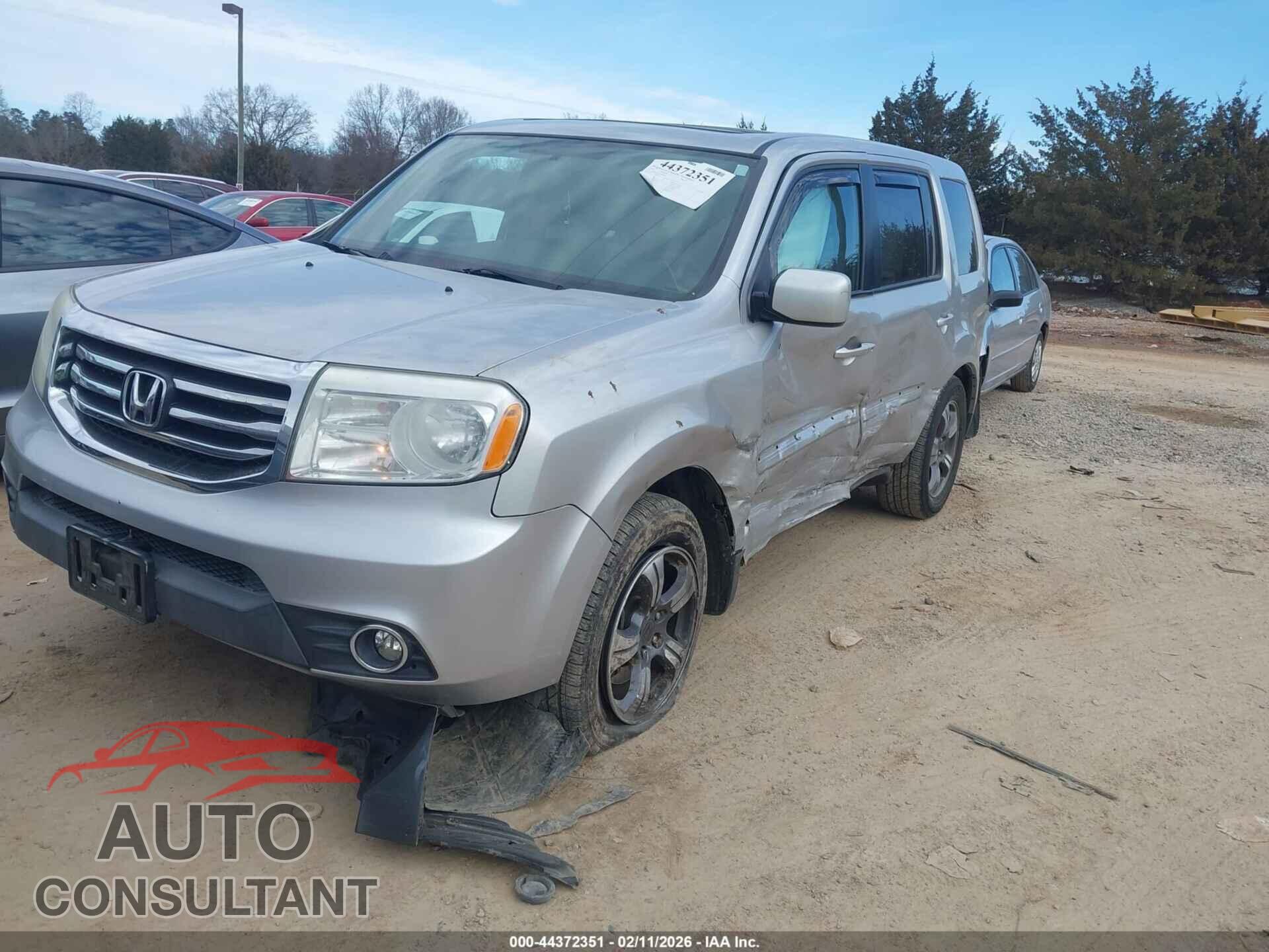 HONDA PILOT 2015 - 5FNYF3H32FB033948