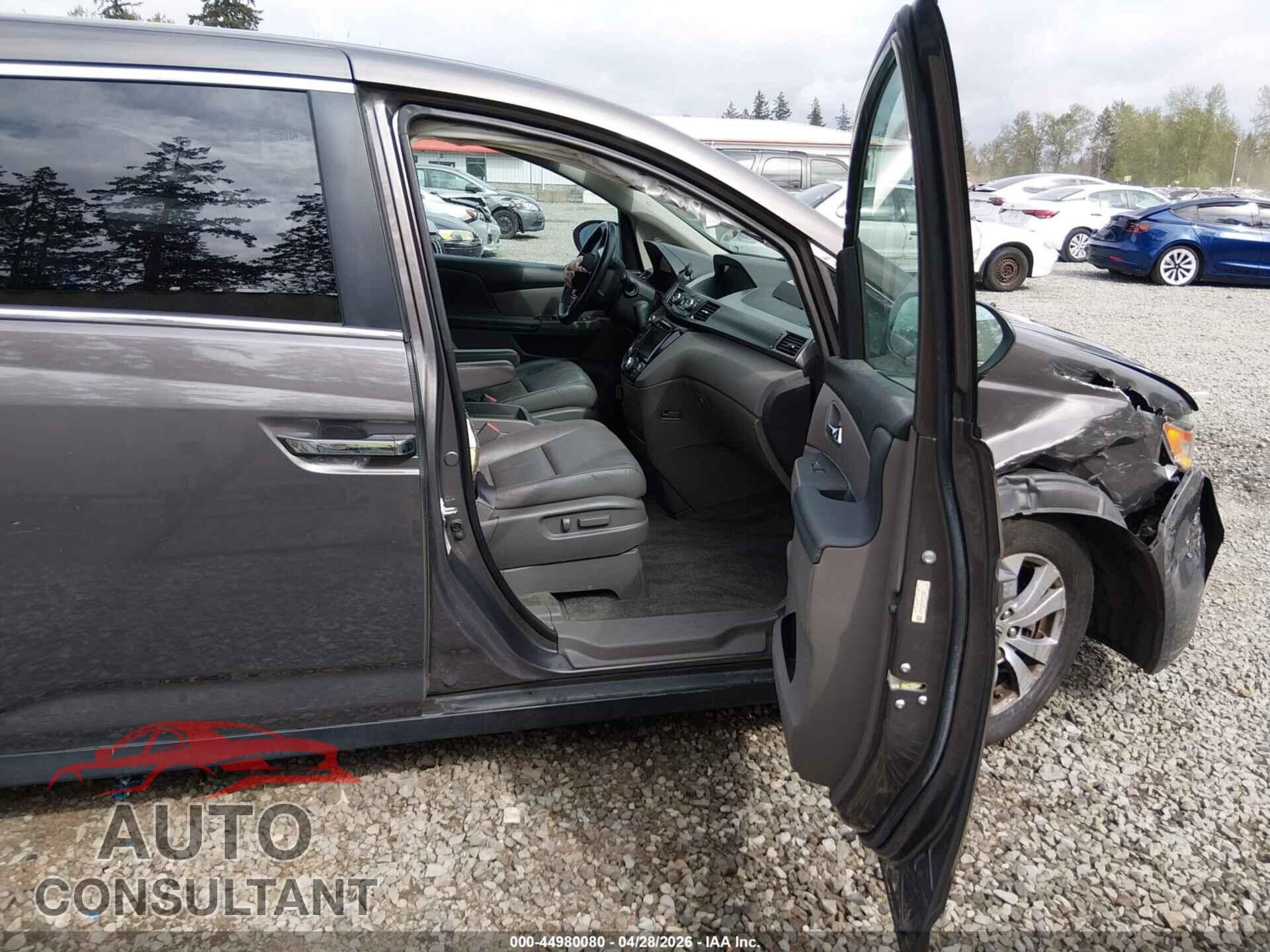HONDA ODYSSEY 2015 - 5FNRL5H68FB129859
