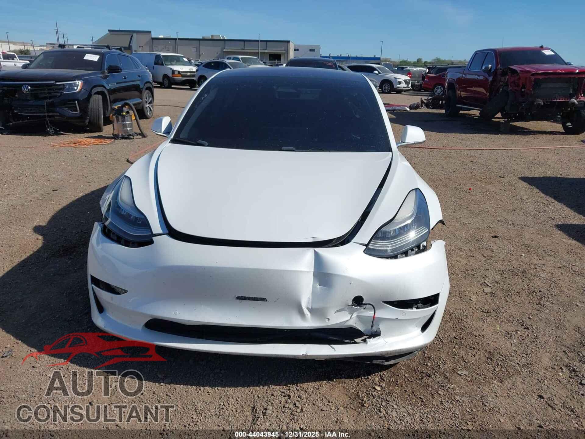 TESLA MODEL 3 2018 - 5YJ3E1EB0JF106532