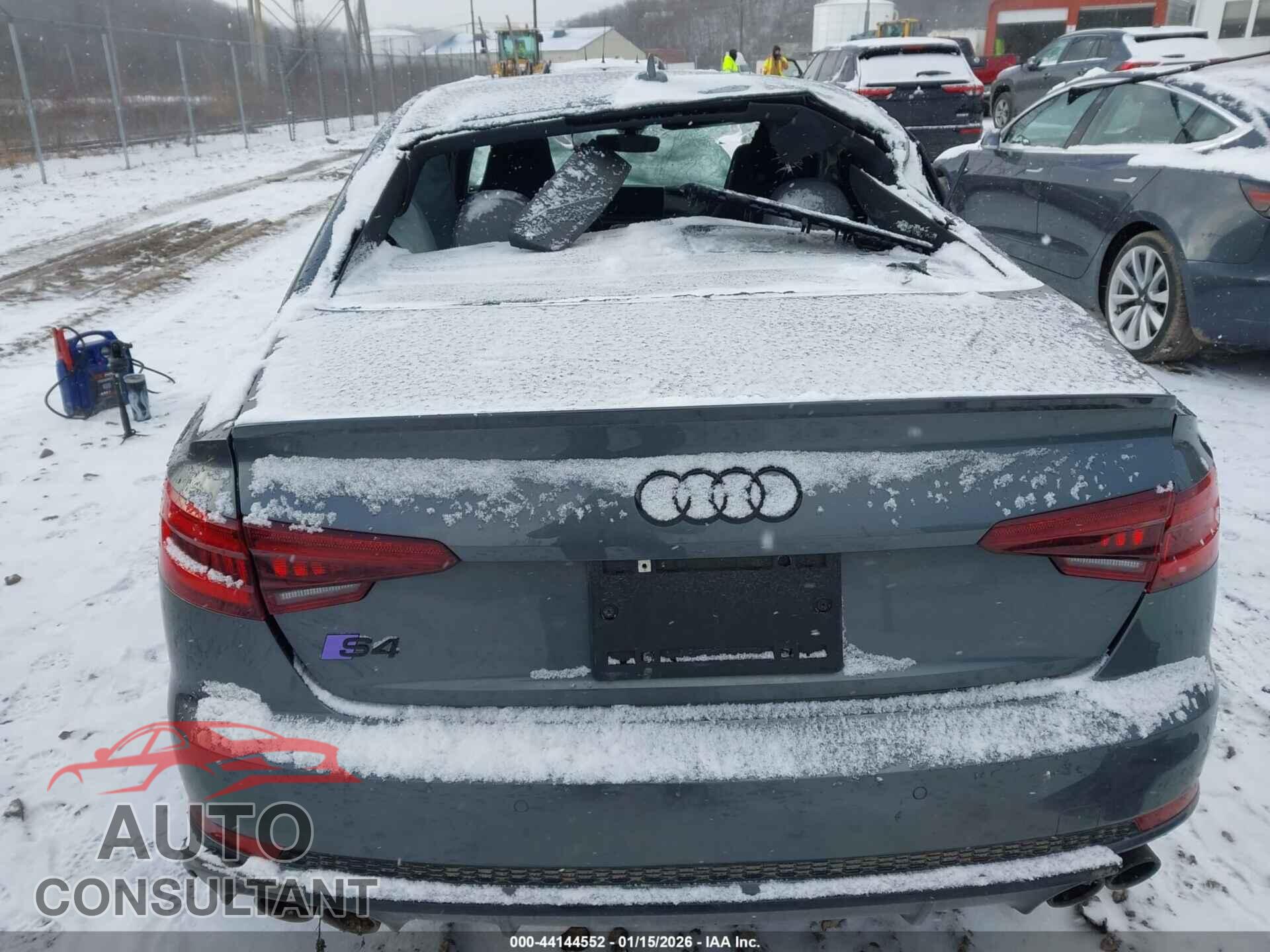 AUDI S4 2018 - WAUB4AF47JA113398