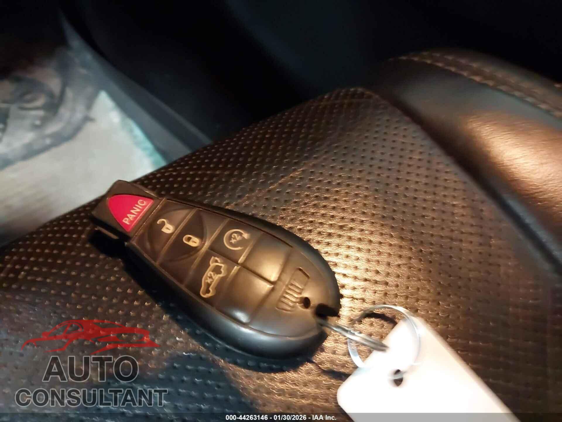 DODGE DURANGO 2013 - 1C4RDJEG5DC654472