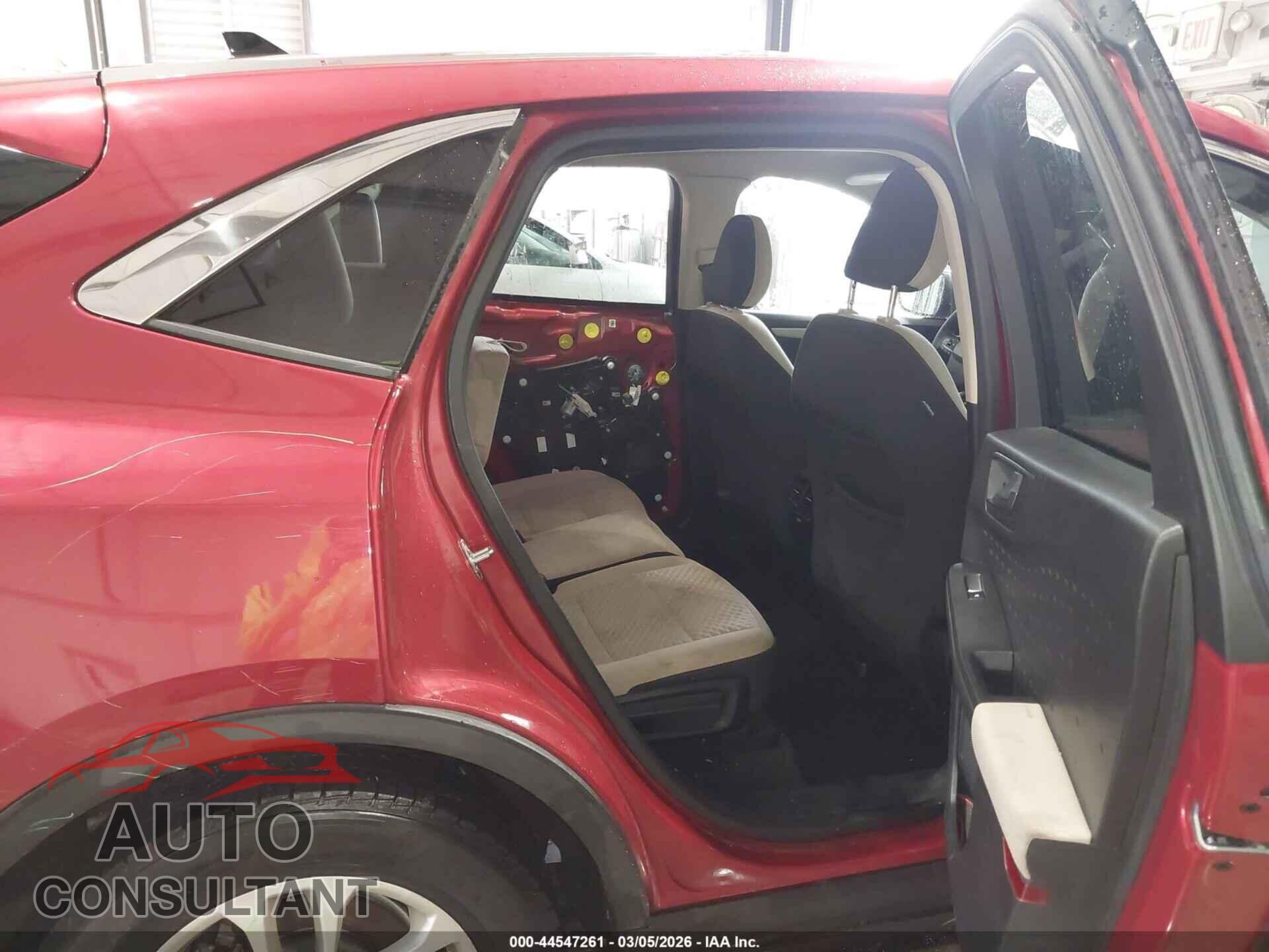 FORD ESCAPE 2020 - 1FMCU0G65LUA32186