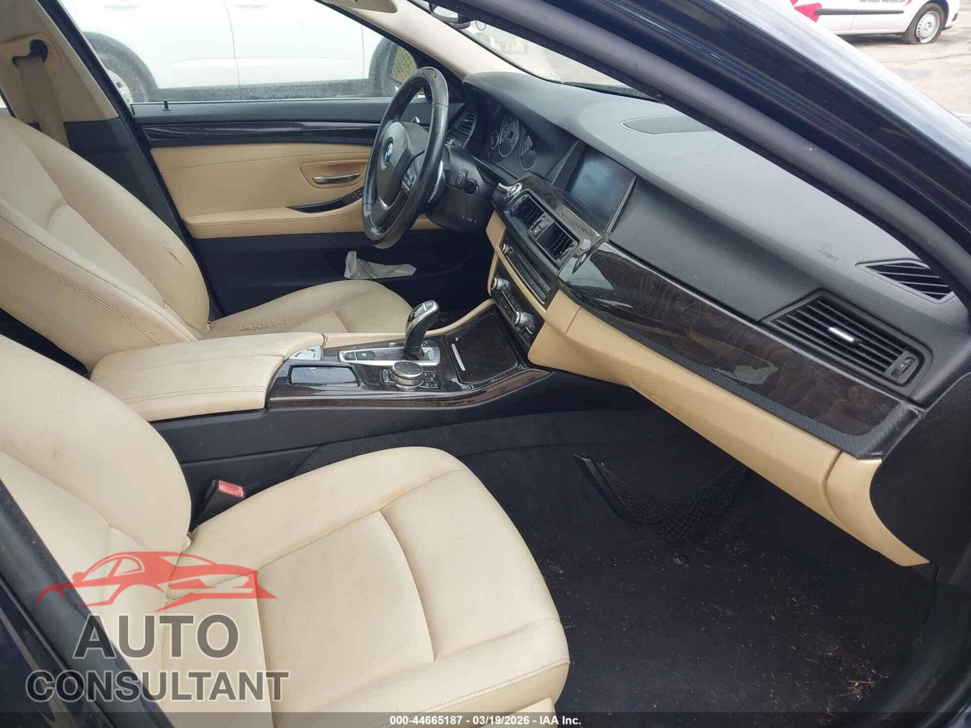 BMW 528I 2016 - WBA5A5C56GG349671