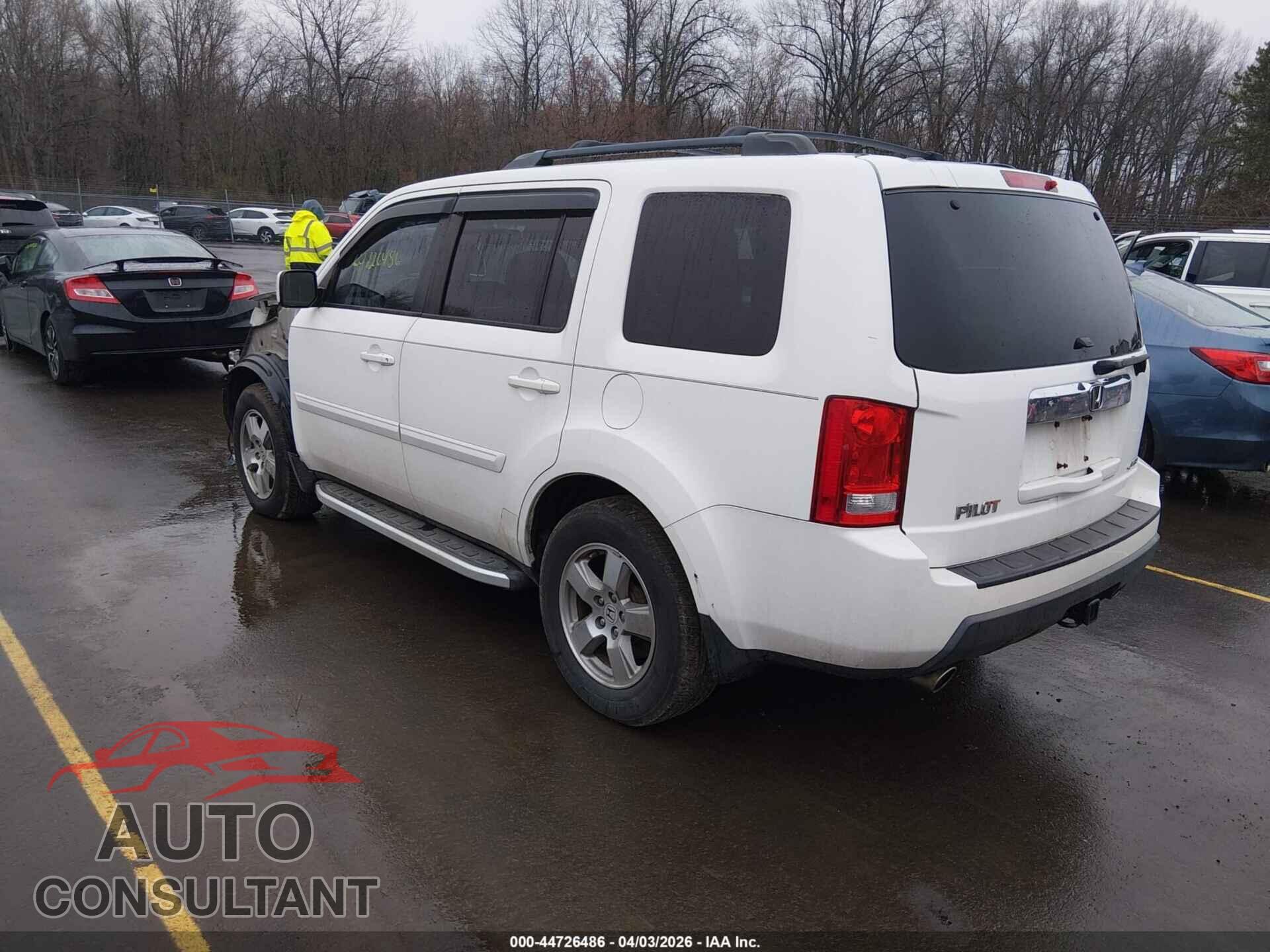 HONDA PILOT 2011 - 5FNYF4H55BB026672