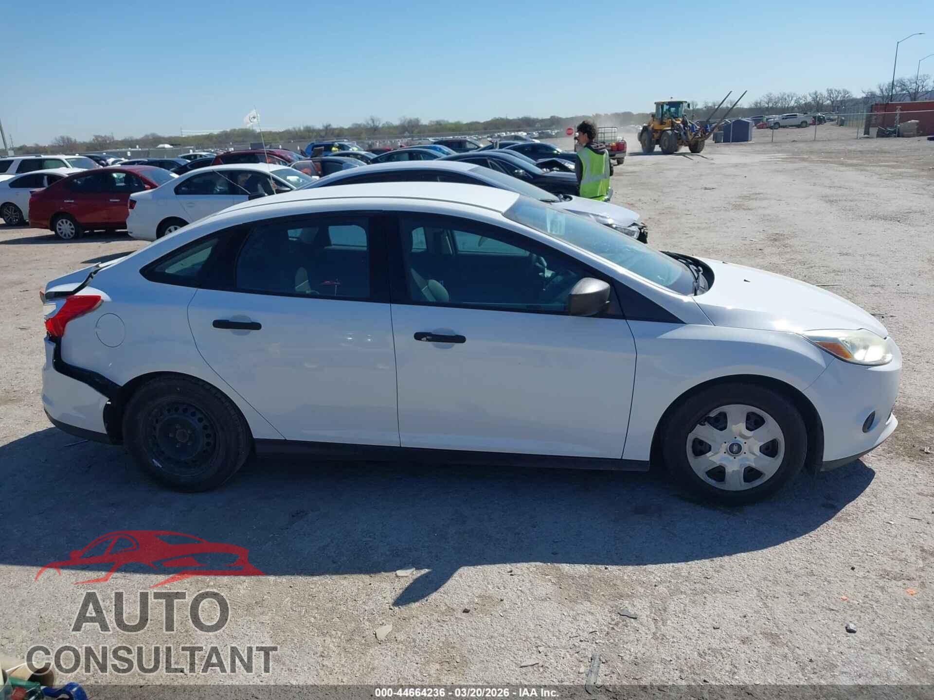 FORD FOCUS 2012 - 1FAHP3E29CL396089