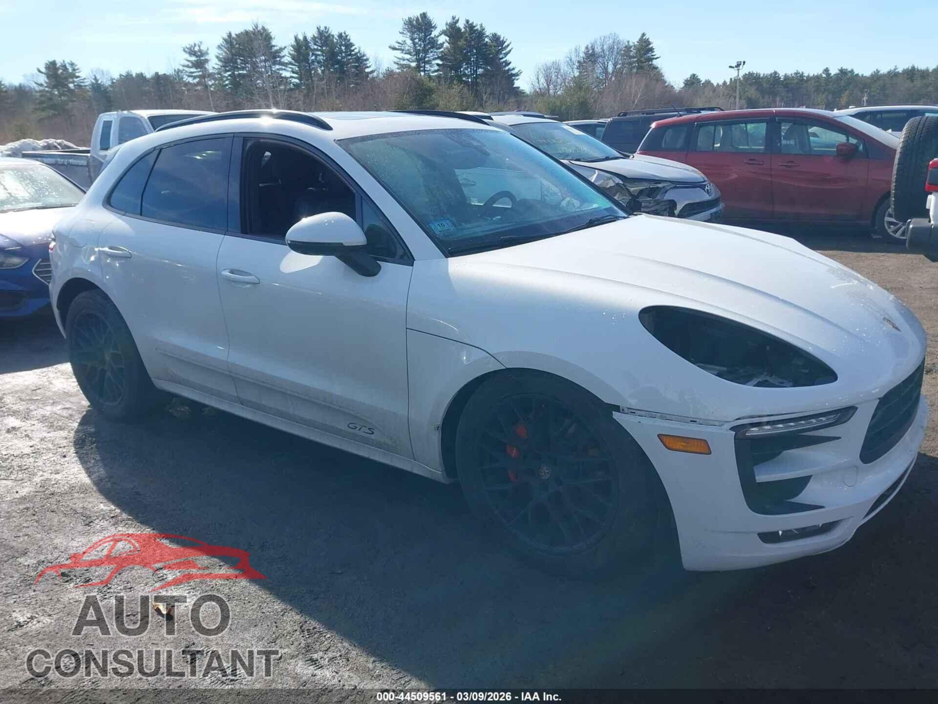 PORSCHE MACAN 2017 - WP1AG2A58HLB53658