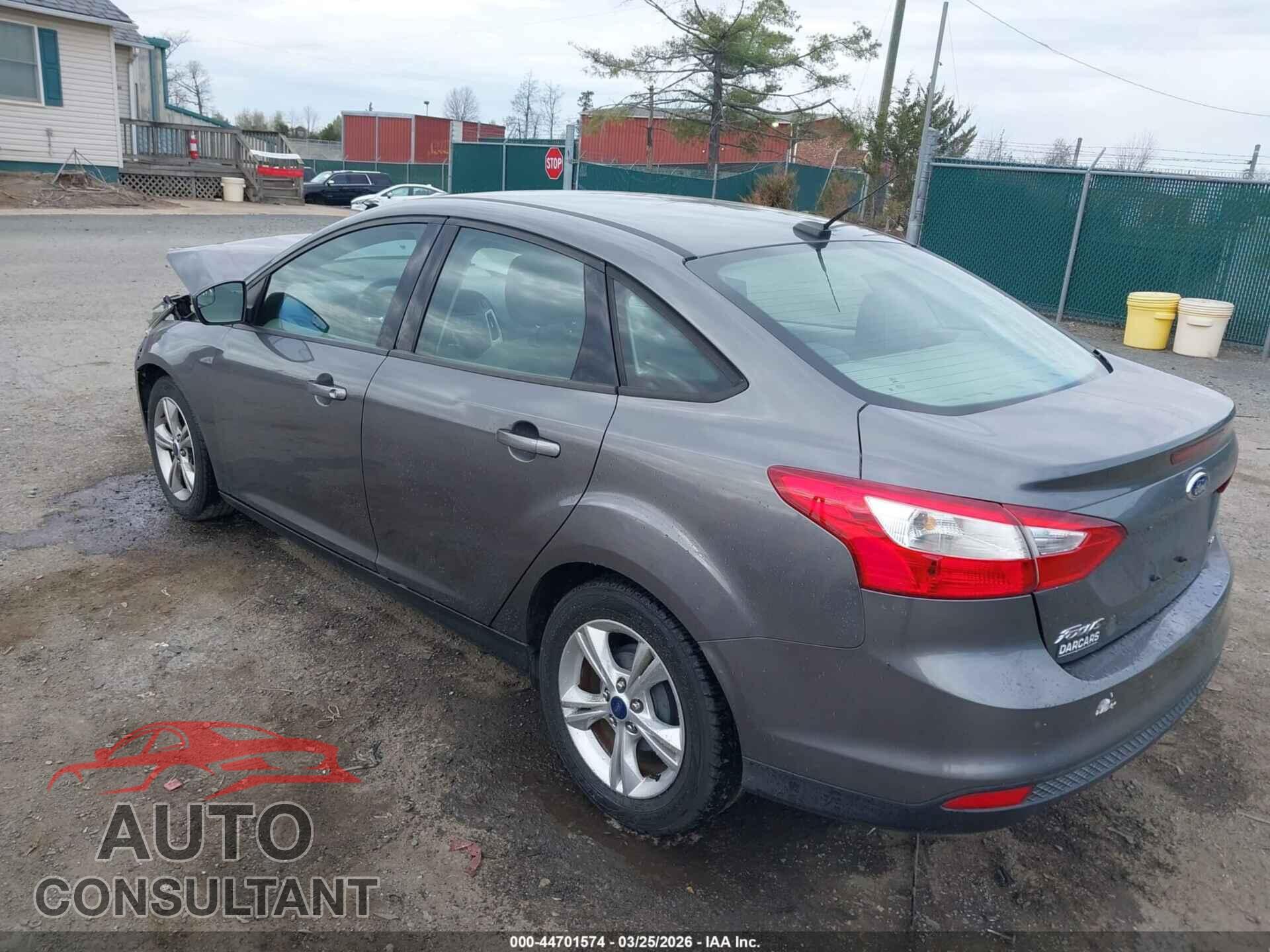 FORD FOCUS 2013 - 1FADP3F2XDL323862