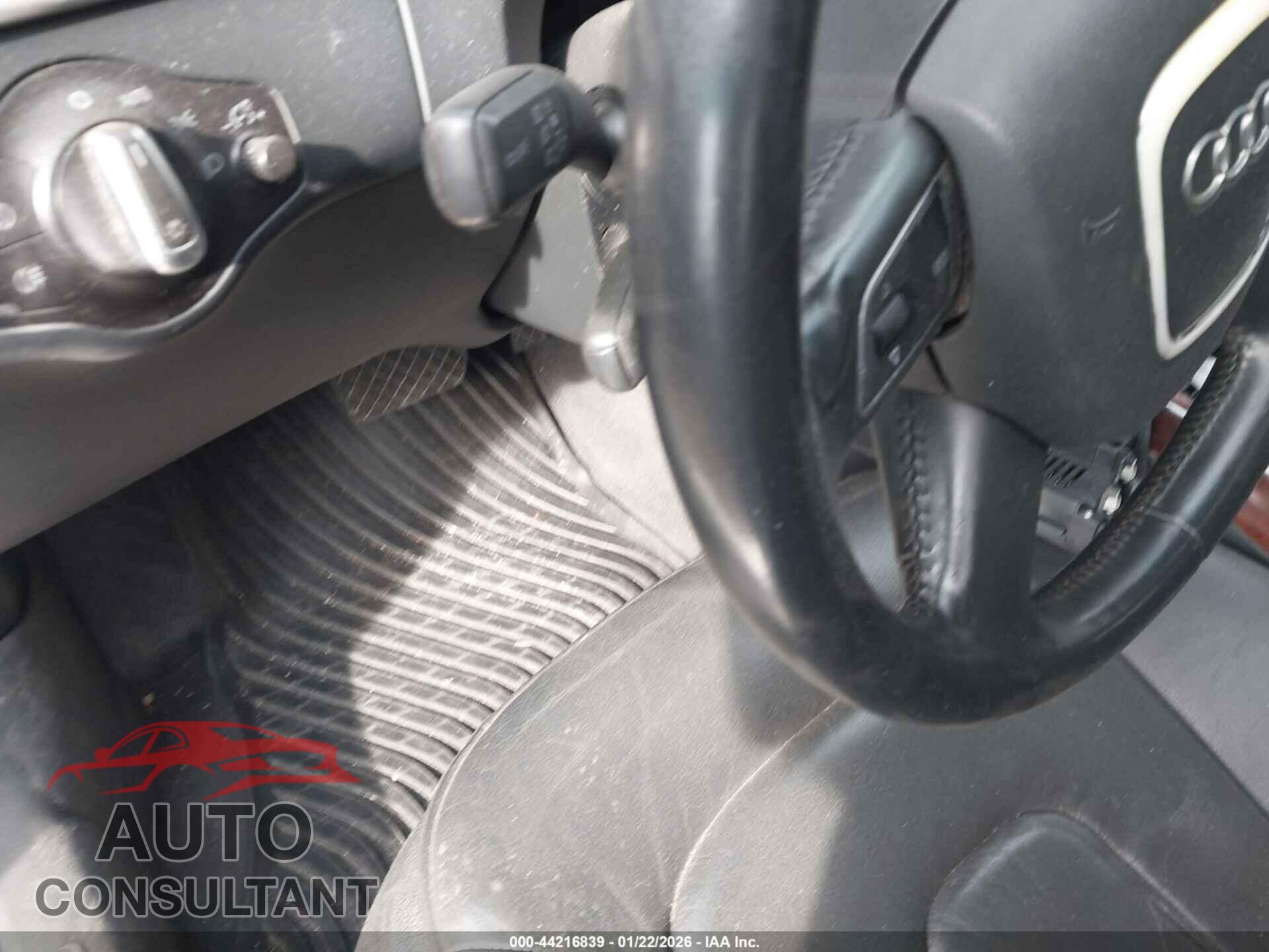 AUDI A4 2012 - WAUFFAFL7CN000663
