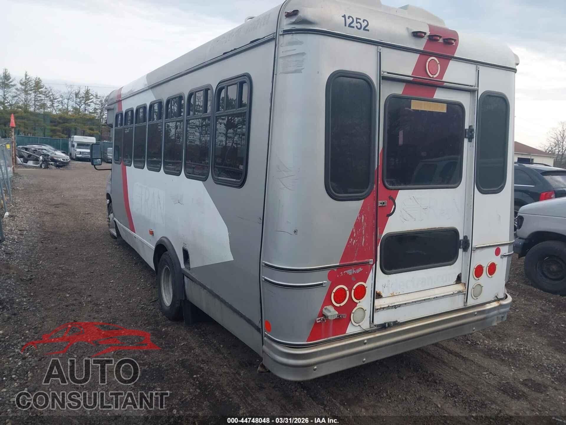 FORD E-450 CUTAWAY 2012 - 1FDFE4FSXCDB30176