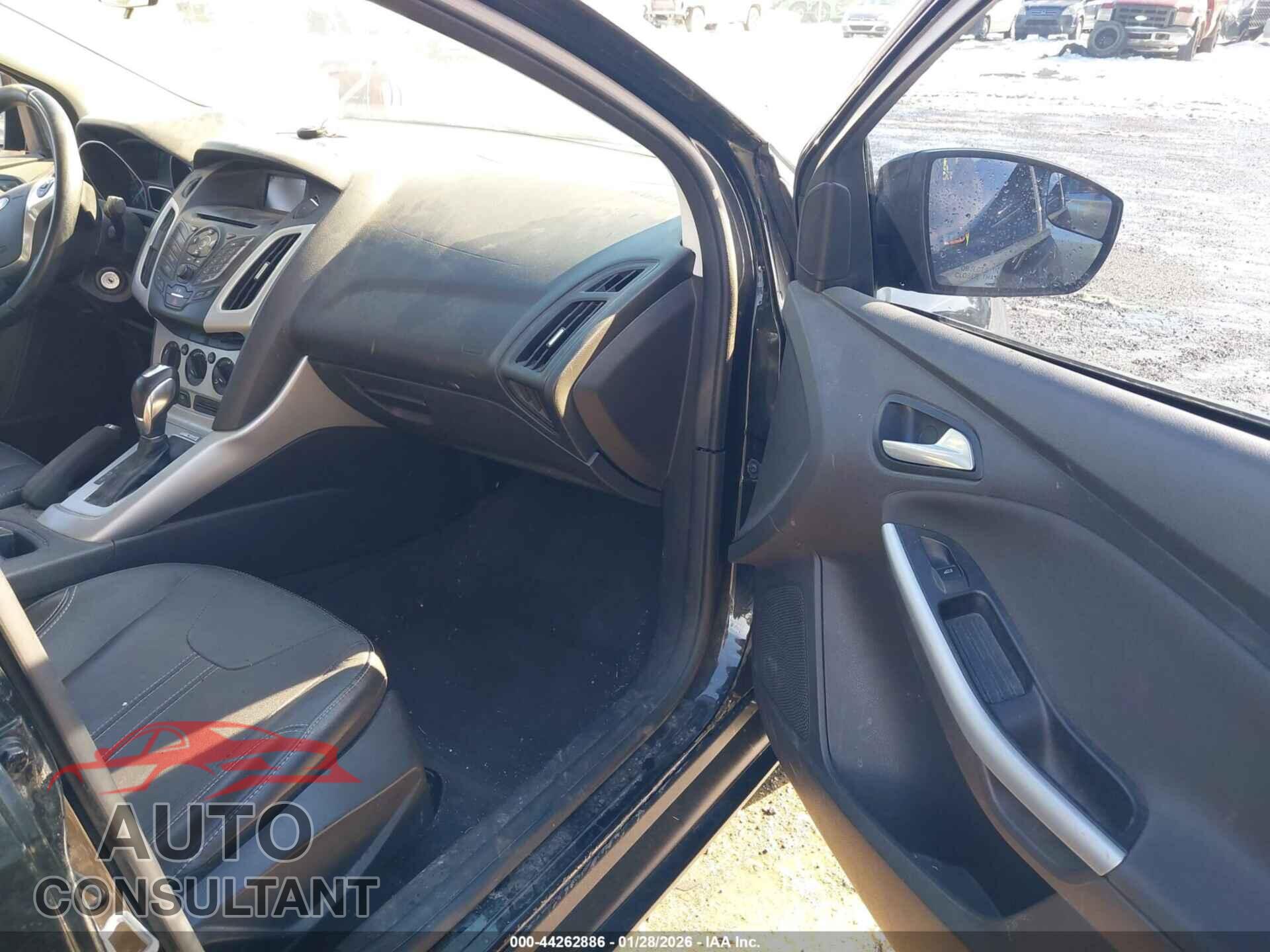 FORD FOCUS 2014 - 1FADP3F28EL218559