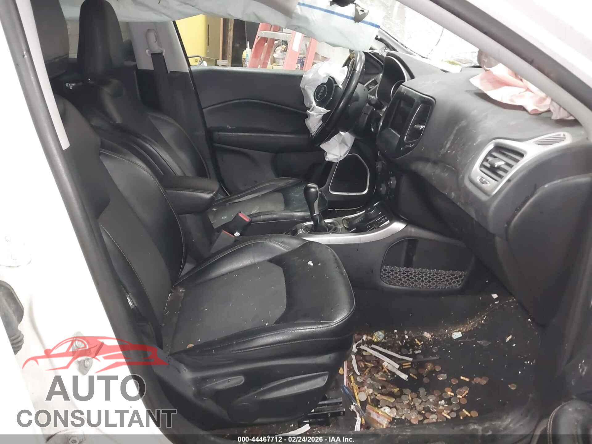 JEEP COMPASS 2020 - 3C4NJDBB4LT117547