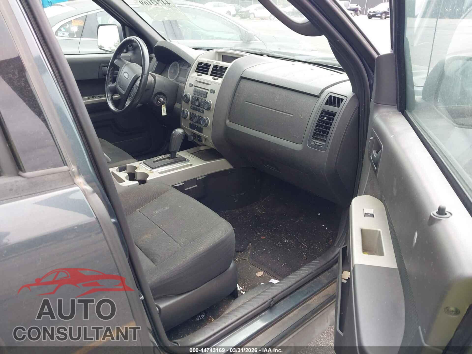 FORD ESCAPE 2009 - 1FMCU93G99KA93385