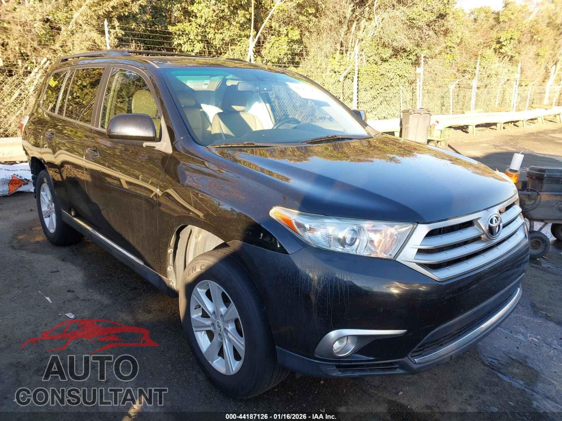 TOYOTA HIGHLANDER 2012 - 5TDBK3EH5CS155356