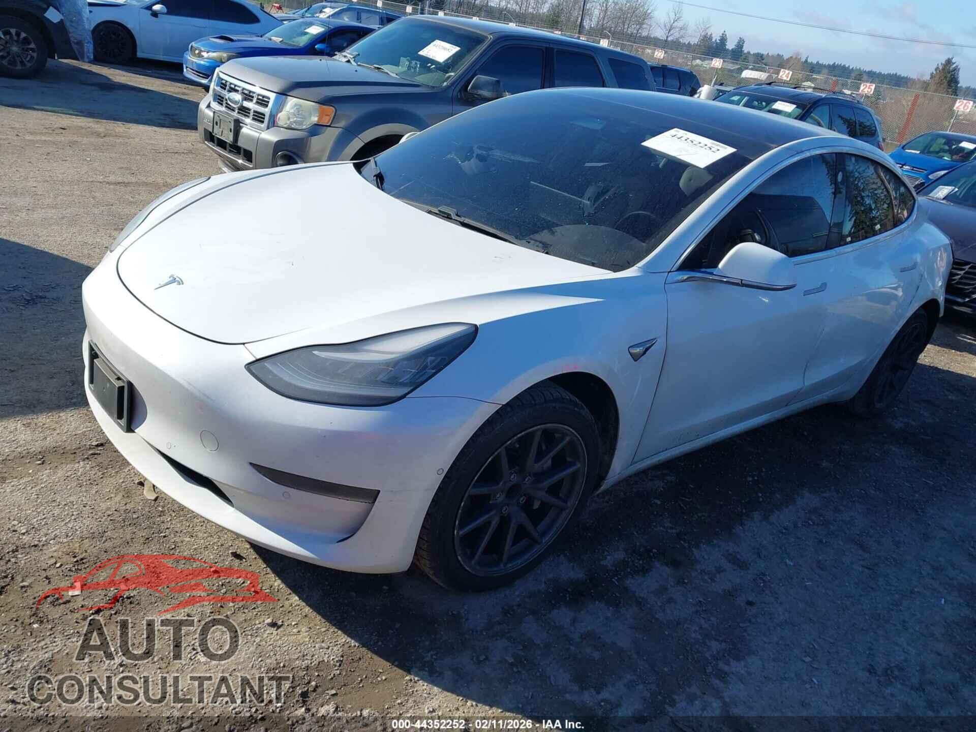 TESLA MODEL 3 2019 - 5YJ3E1EA7KF447578