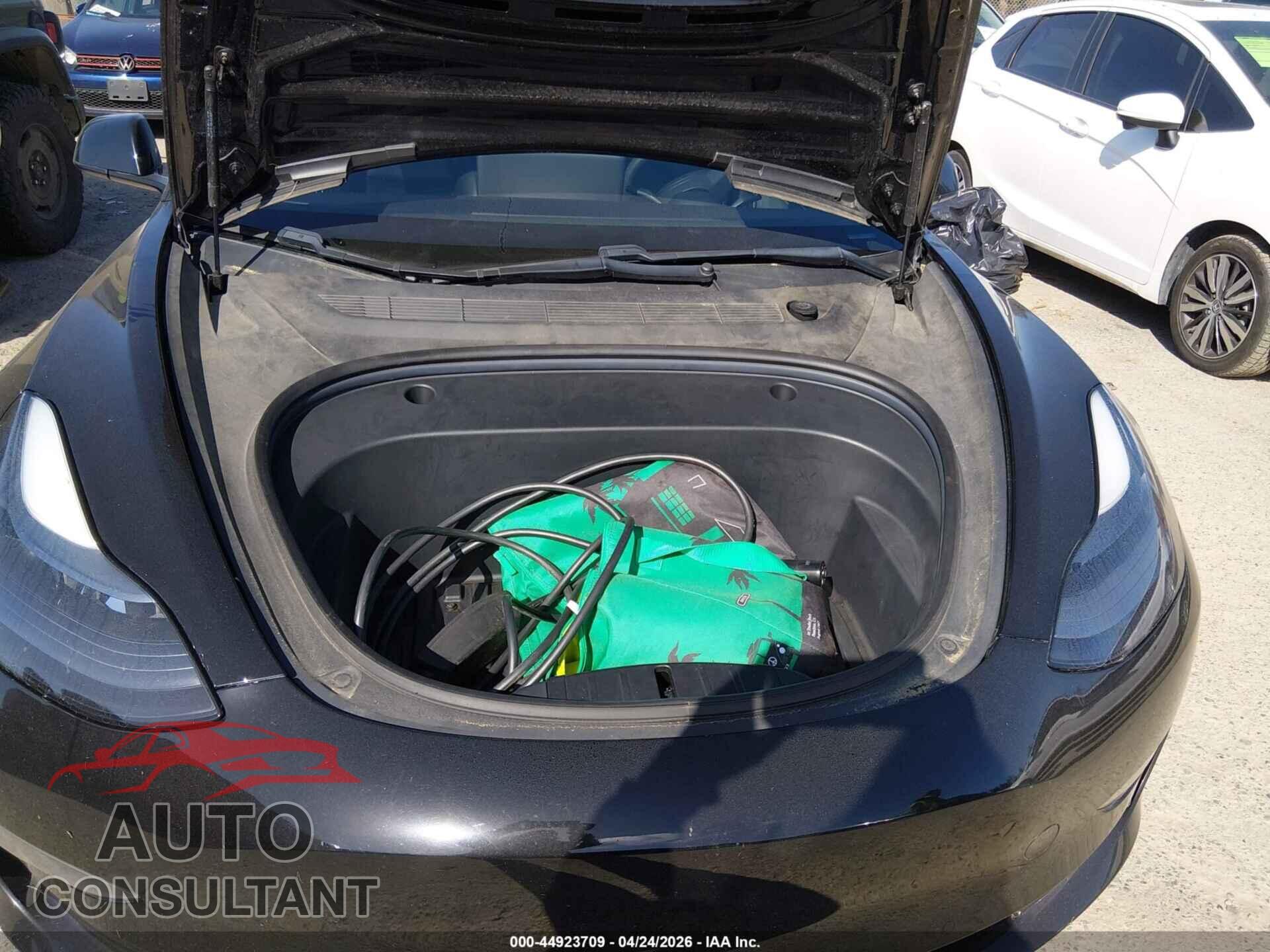 TESLA MODEL 3 2021 - 5YJ3E1EC6MF070844
