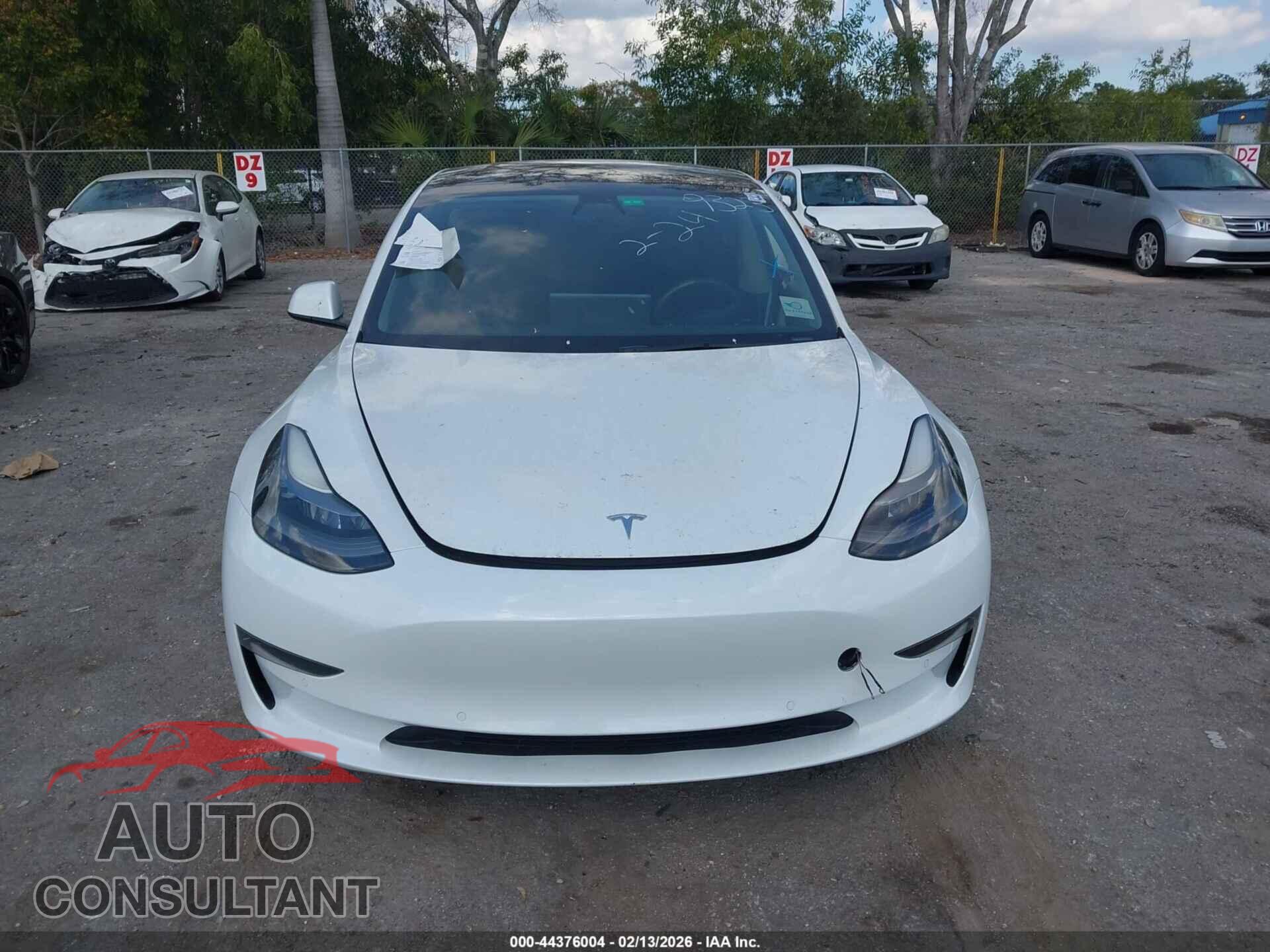 TESLA MODEL 3 2021 - 5YJ3E1EA4MF099323
