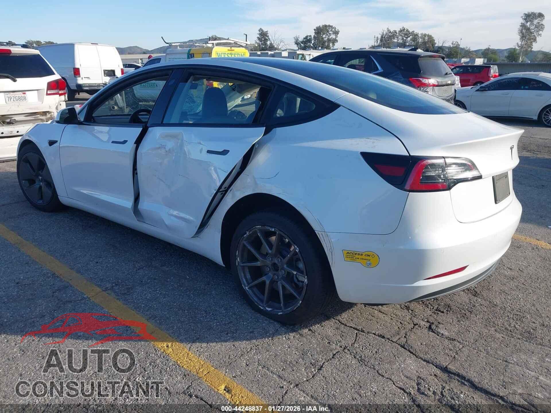 TESLA MODEL 3 2021 - 5YJ3E1EA9MF026609