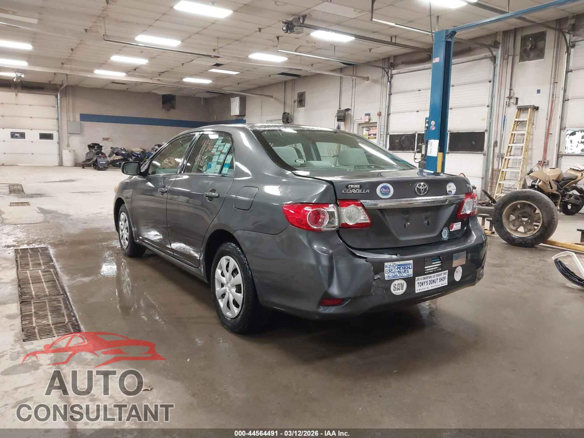 TOYOTA COROLLA 2011 - 2T1BU4EE5BC726275
