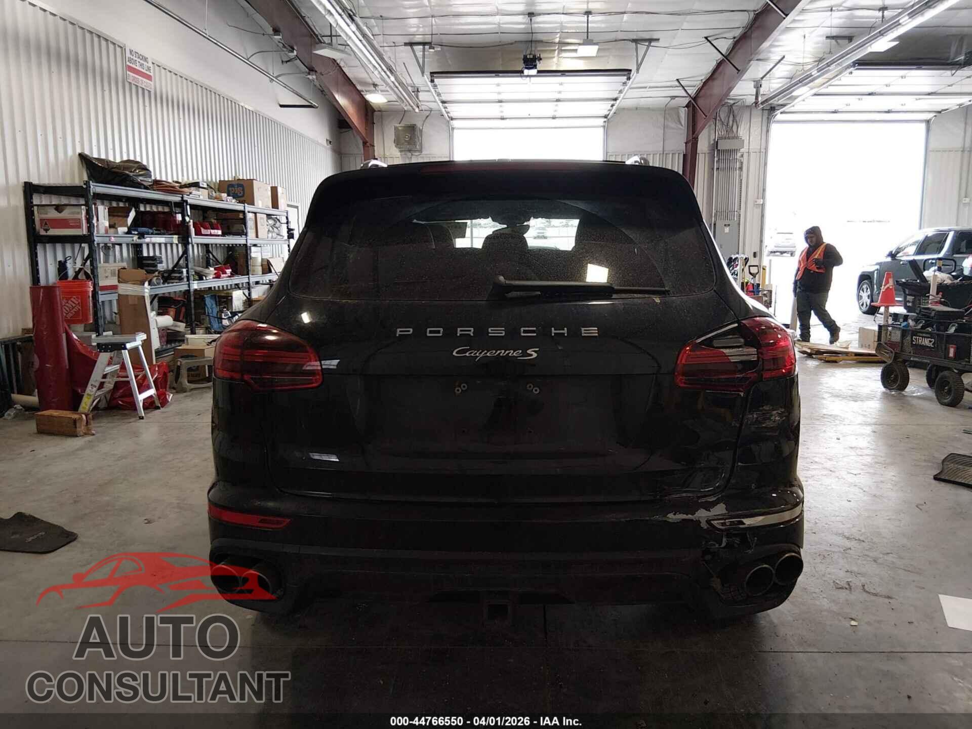 PORSCHE CAYENNE 2017 - WP1AB2A27HLA52261