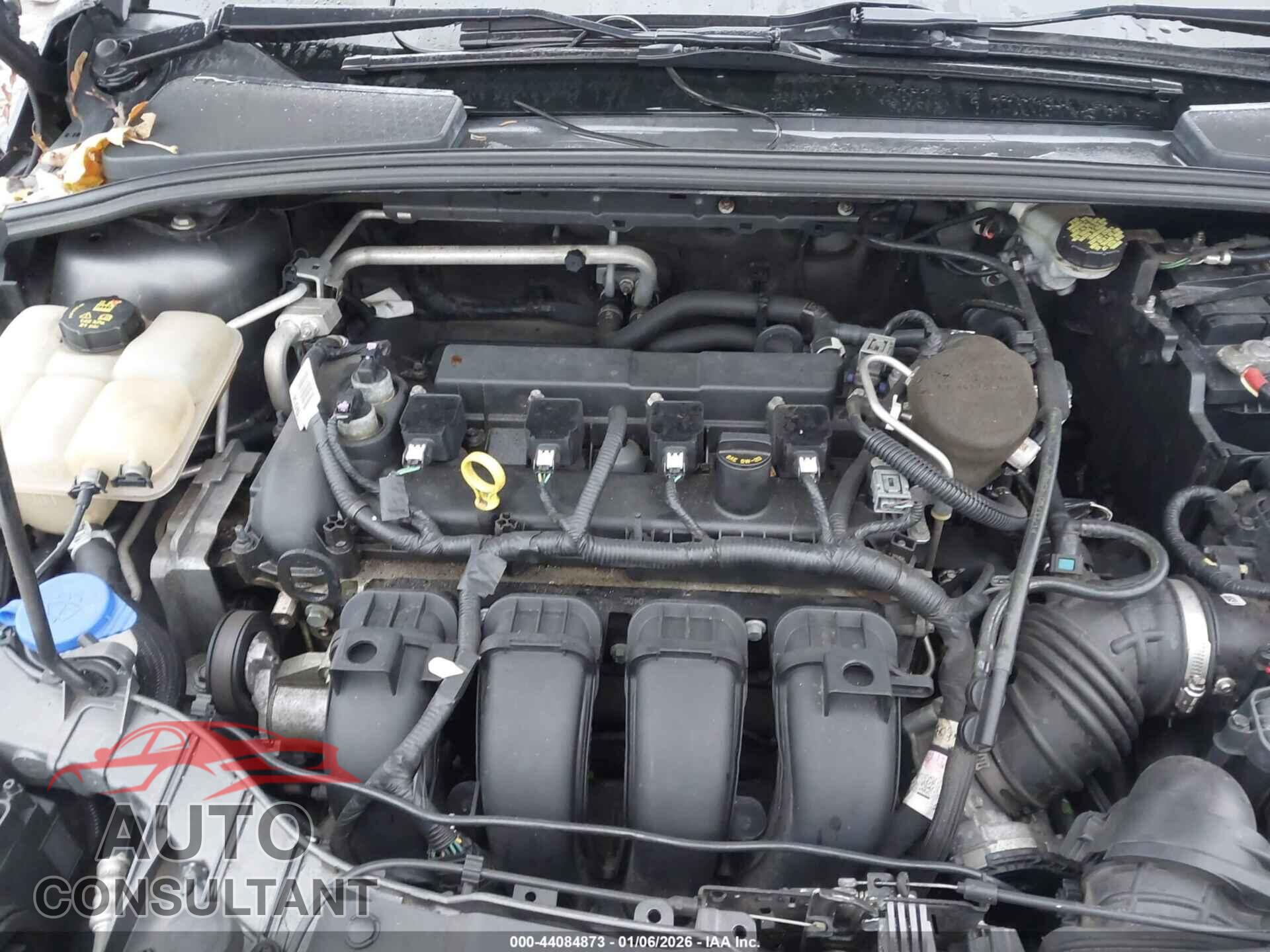 FORD FOCUS 2015 - 1FADP3F21FL242641