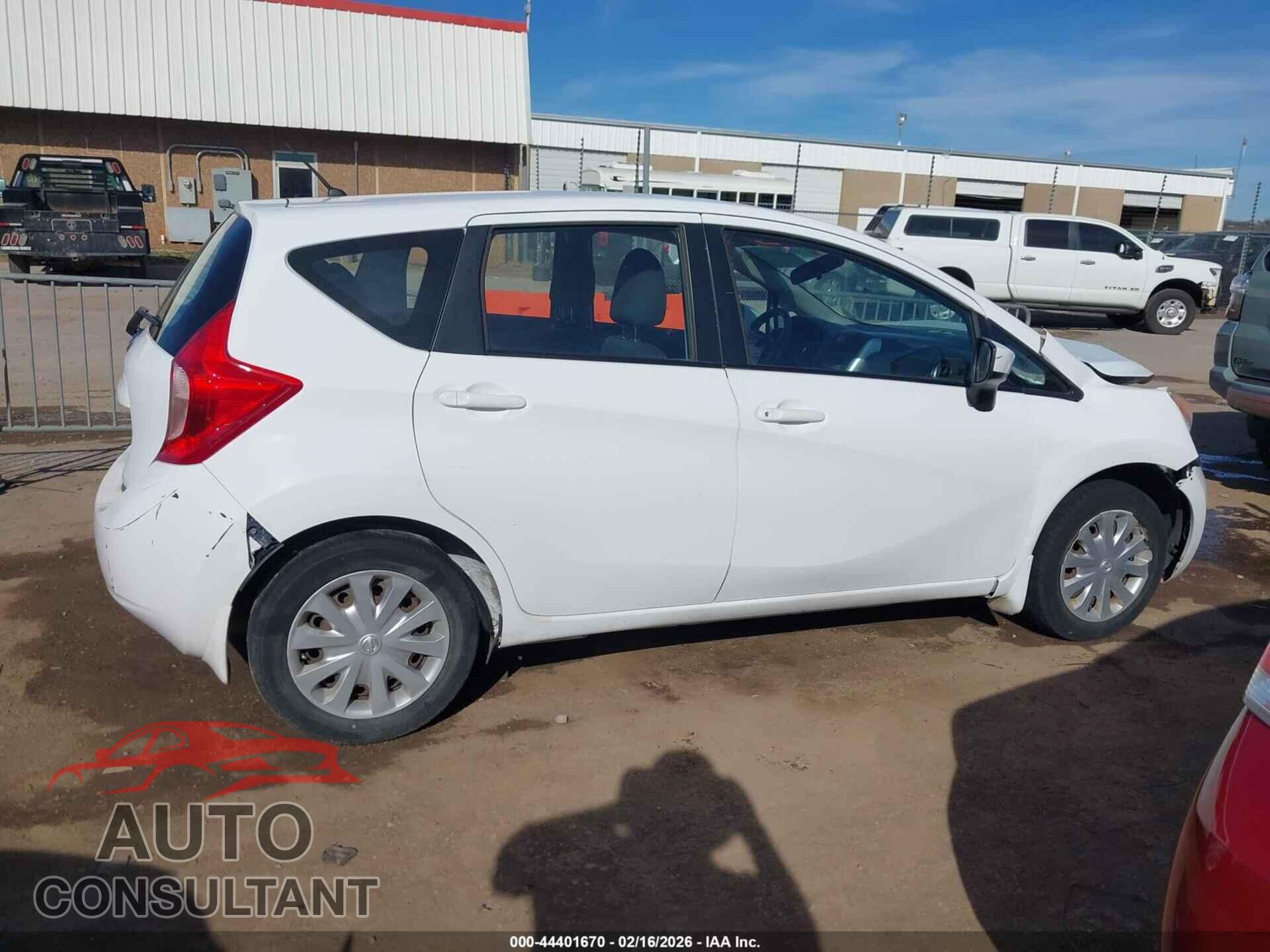 NISSAN VERSA NOTE 2015 - 3N1CE2CP4FL438019