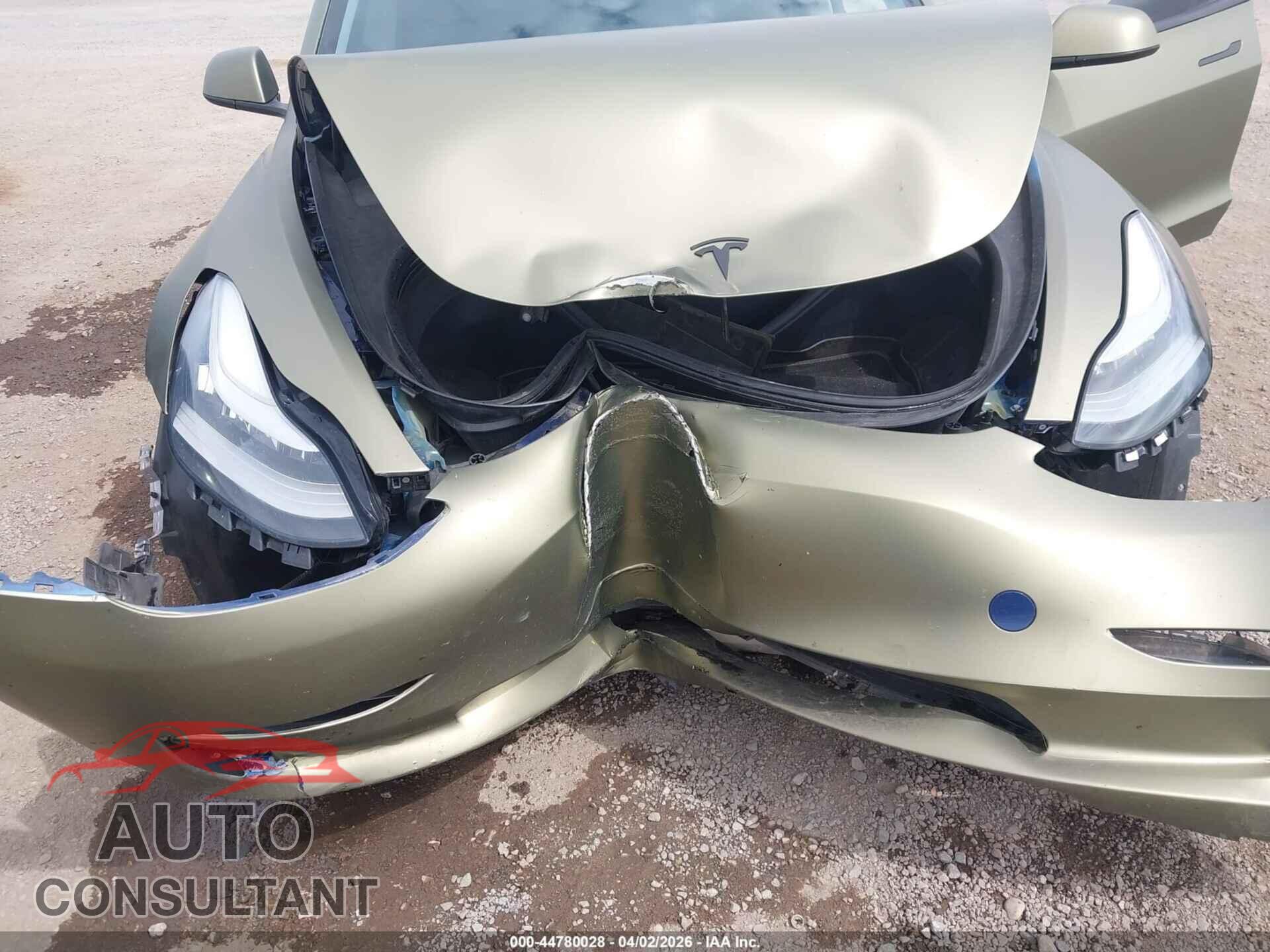 TESLA MODEL 3 2019 - 5YJ3E1EA9KF190374