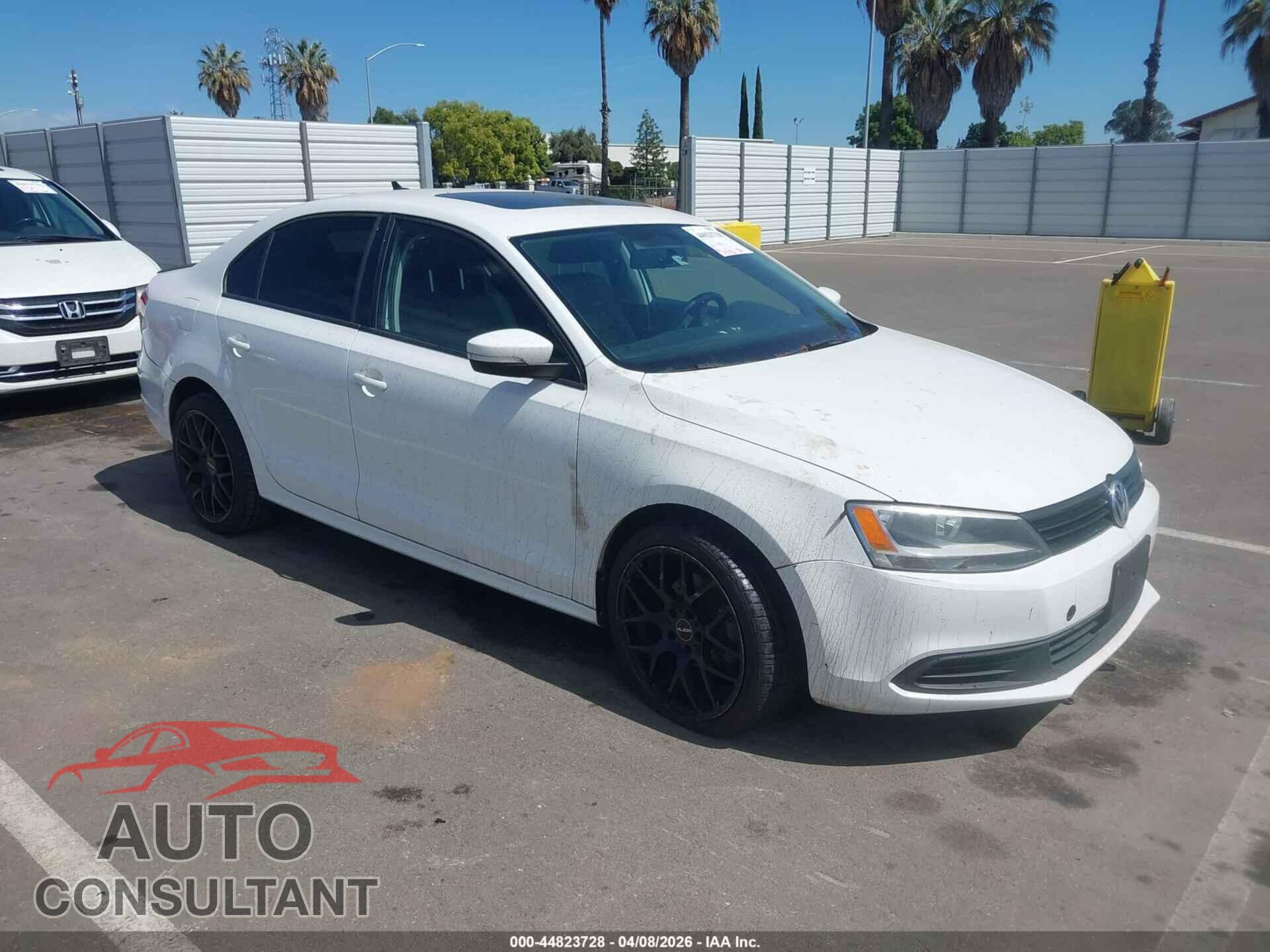 VOLKSWAGEN JETTA 2012 - 3VWDX7AJ6CM385446