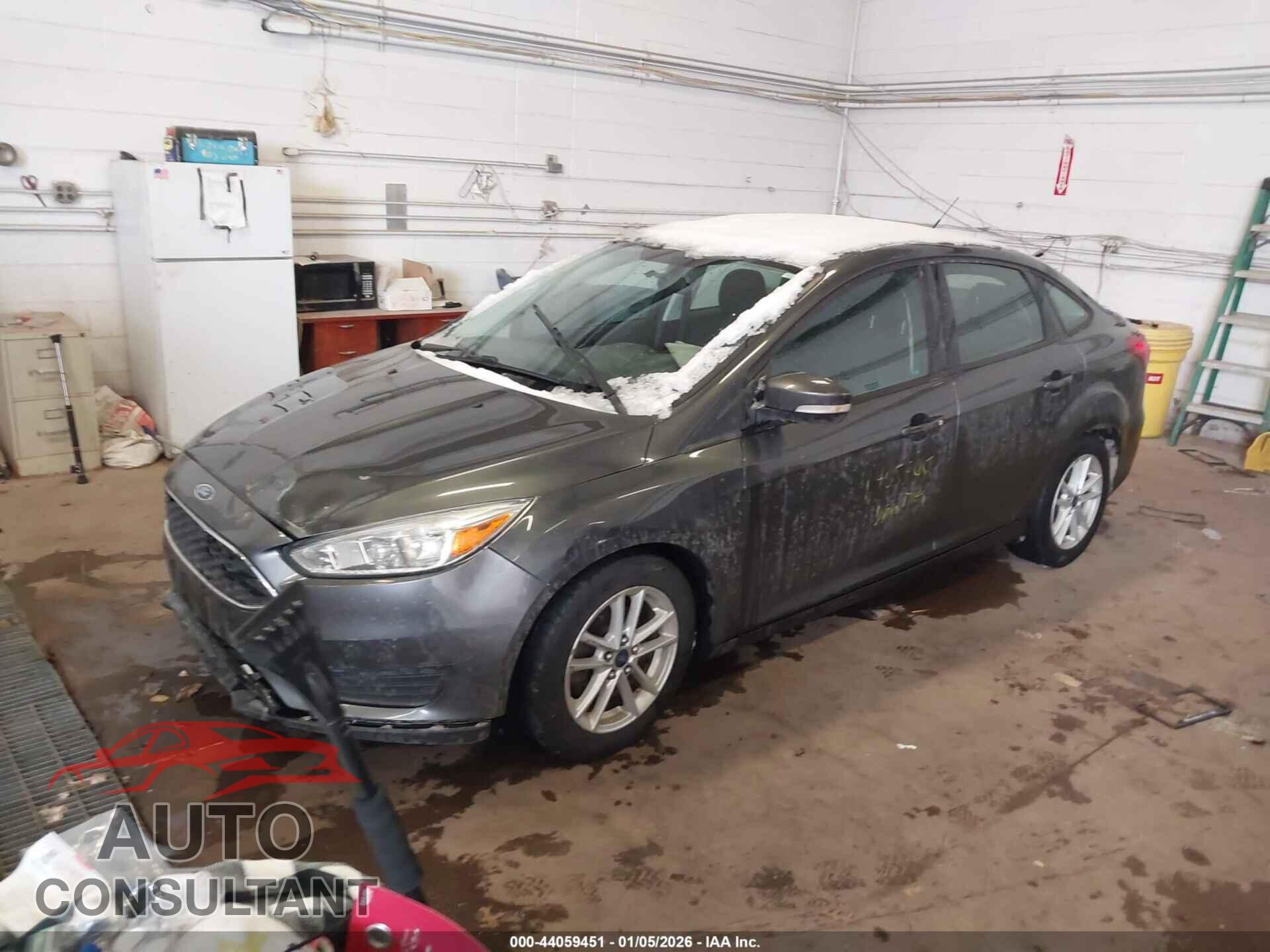 FORD FOCUS 2017 - 1FADP3F25HL263558
