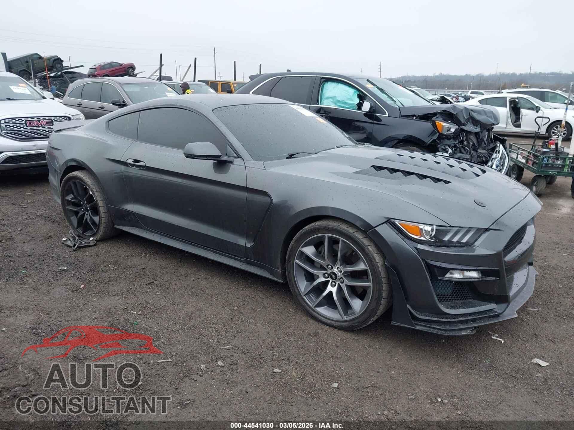 FORD MUSTANG 2017 - 1FA6P8CF1H5240845