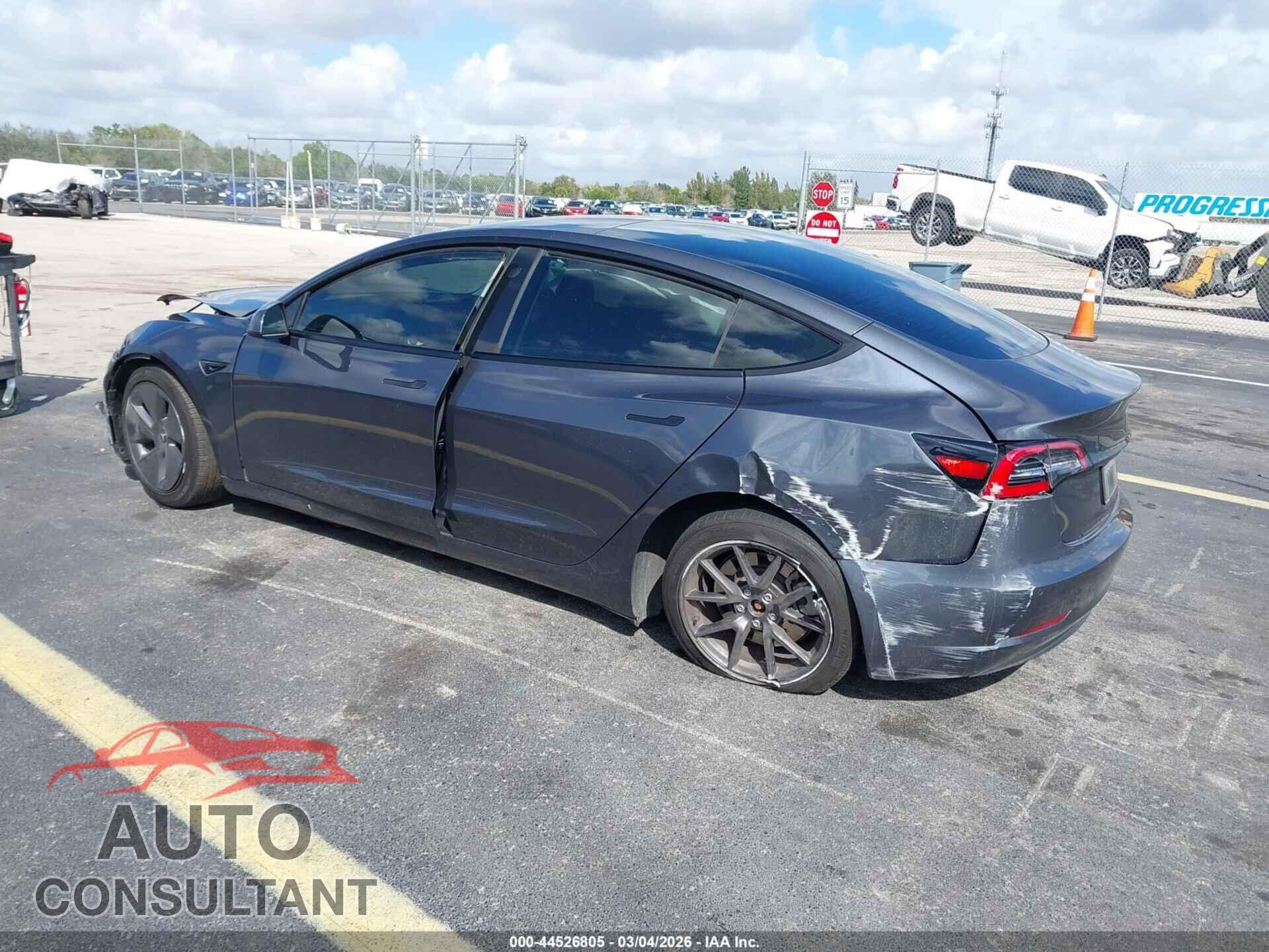 TESLA MODEL 3 2022 - 5YJ3E1EB0NF169880