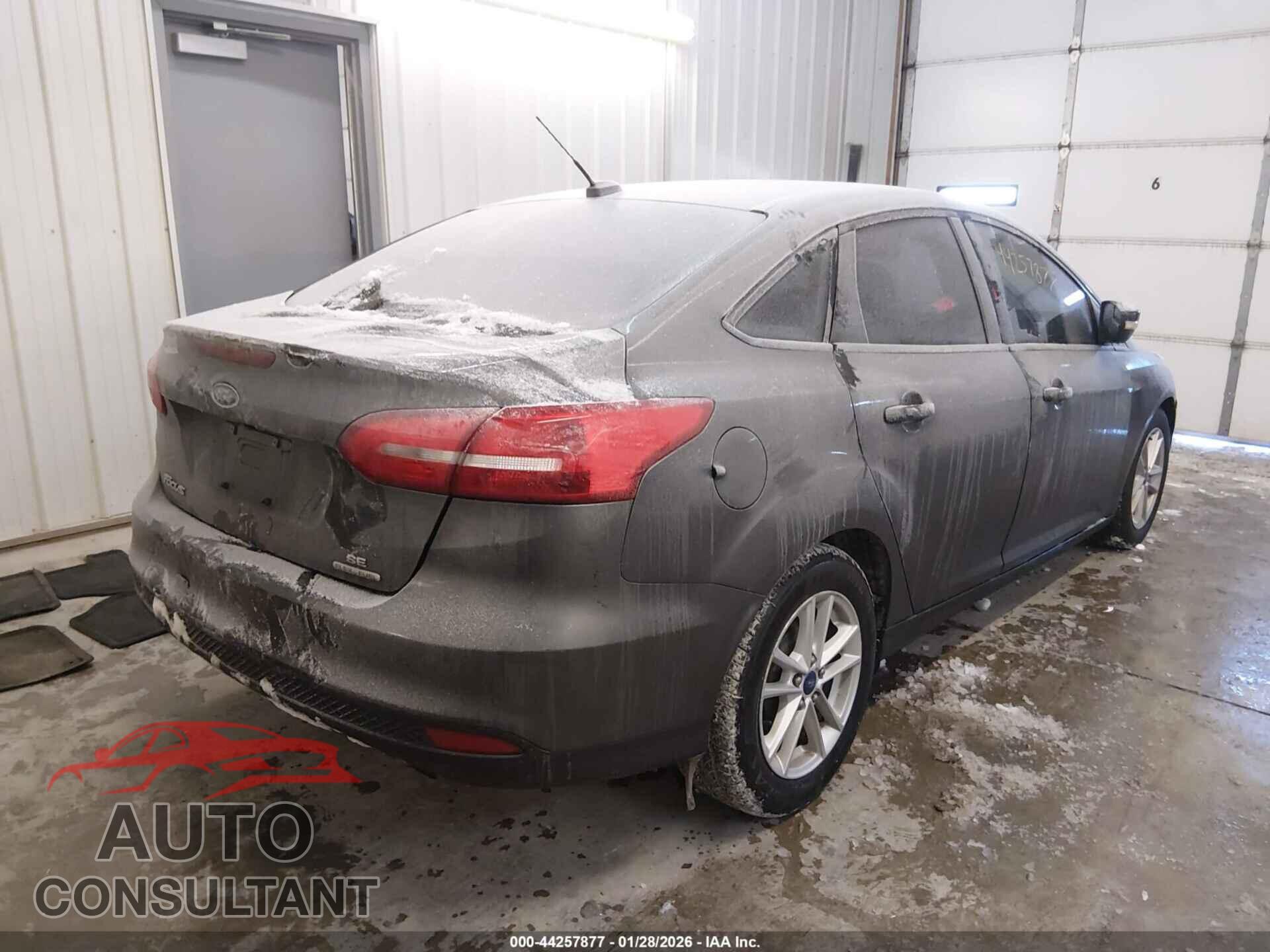 FORD FOCUS 2015 - 1FADP3F27FL209577