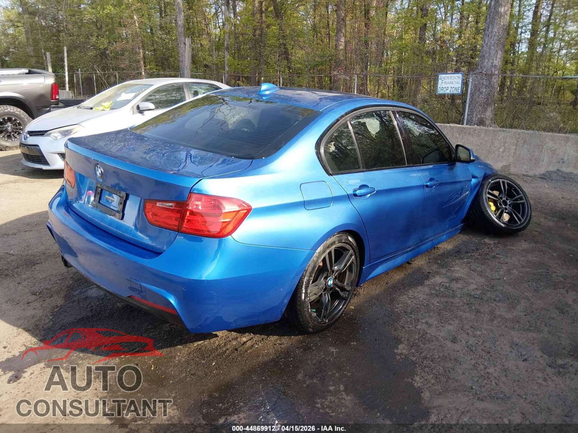 BMW 328I 2015 - WBA3B5G54FNS12995