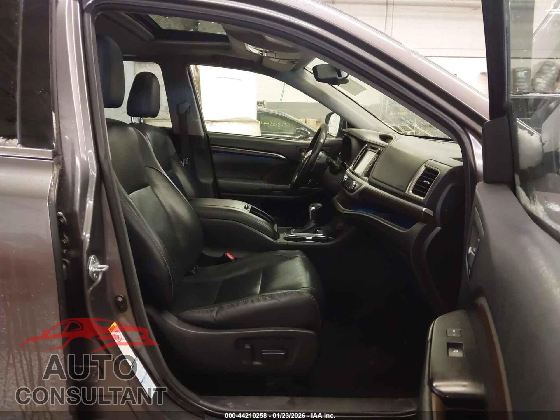 TOYOTA HIGHLANDER 2014 - 5TDDKRFH2ES028741