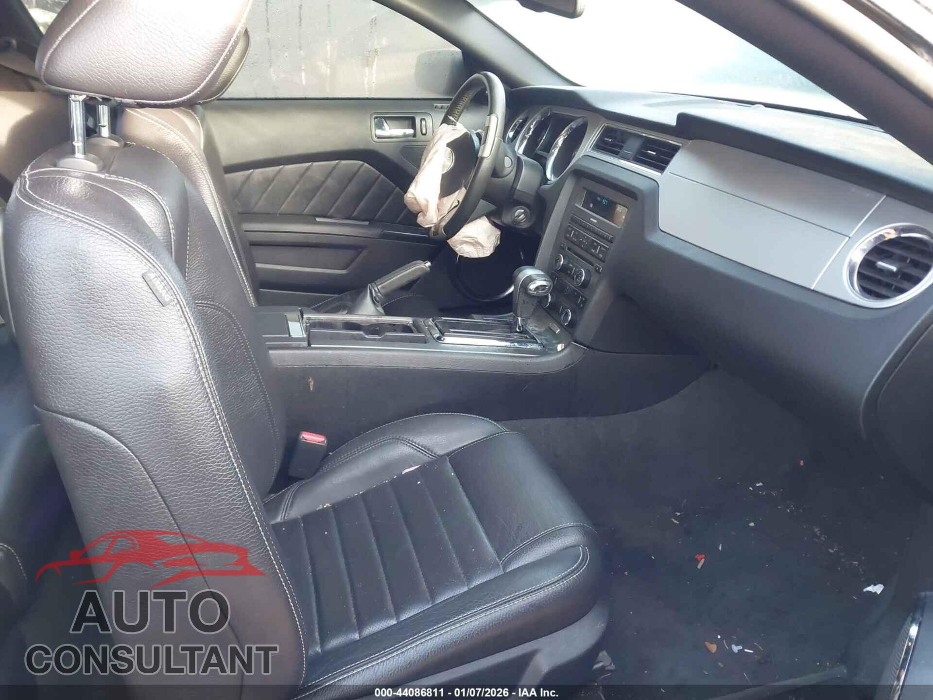 FORD MUSTANG 2011 - 1ZVBP8CF2B5146566