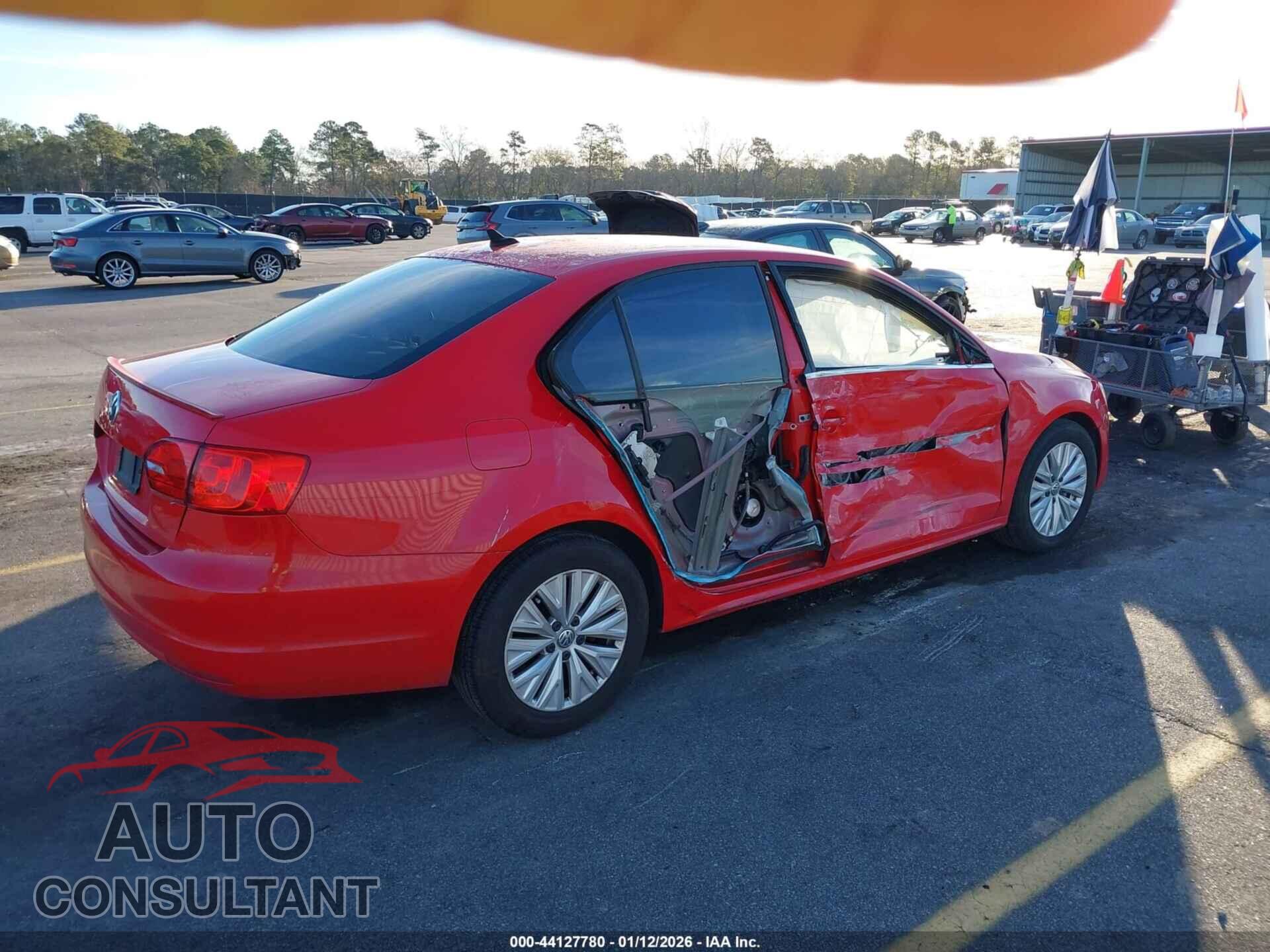 VOLKSWAGEN JETTA 2013 - 3VWLL7AJ8DM436003
