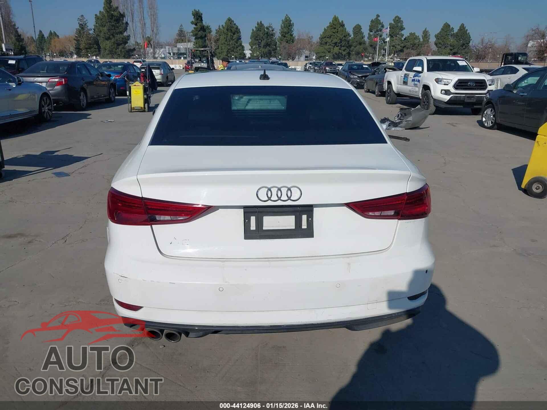 AUDI A3 2020 - WAUAUGFF7LA103845