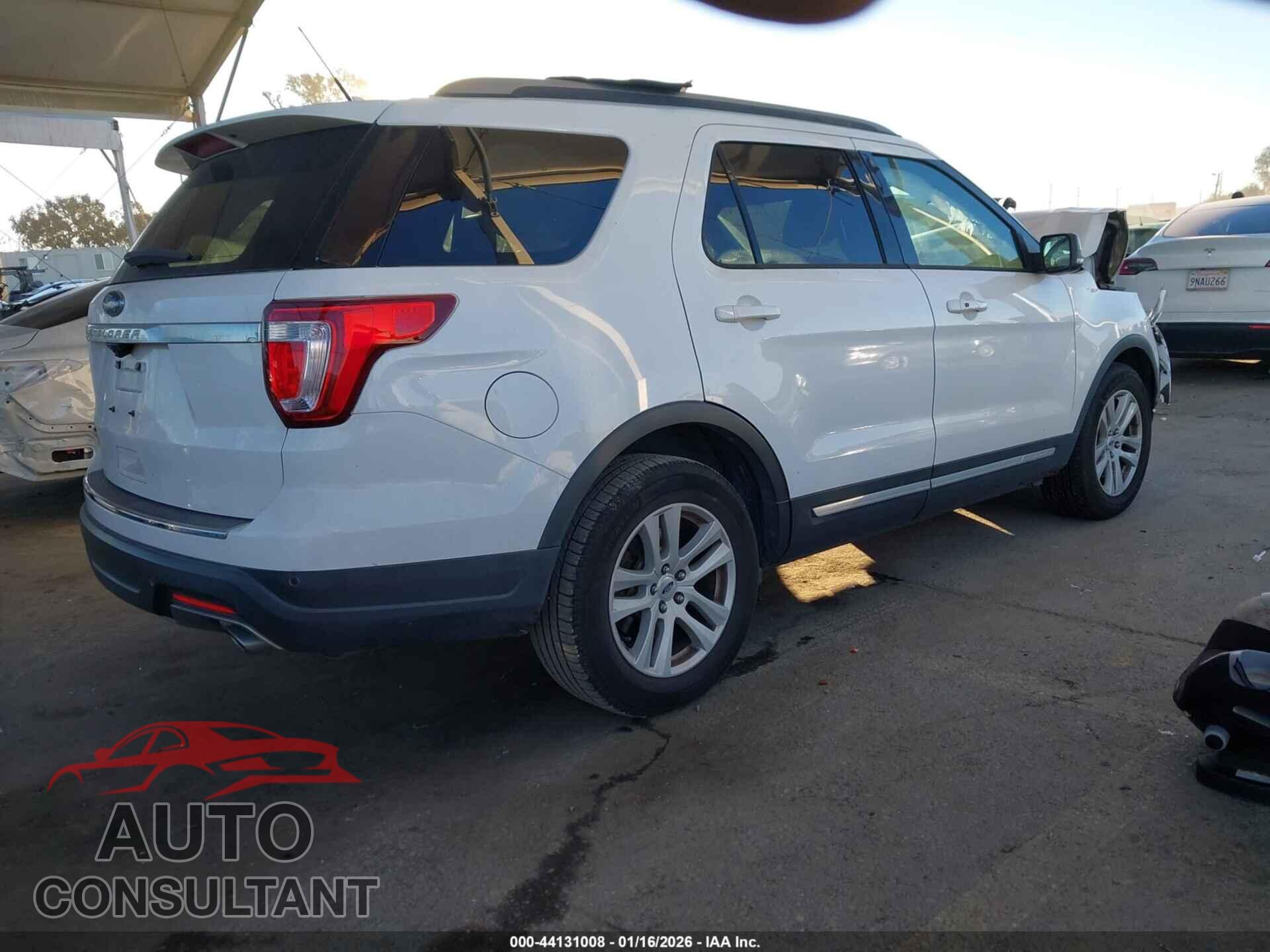 FORD EXPLORER 2018 - 1FM5K7D85JGA55914