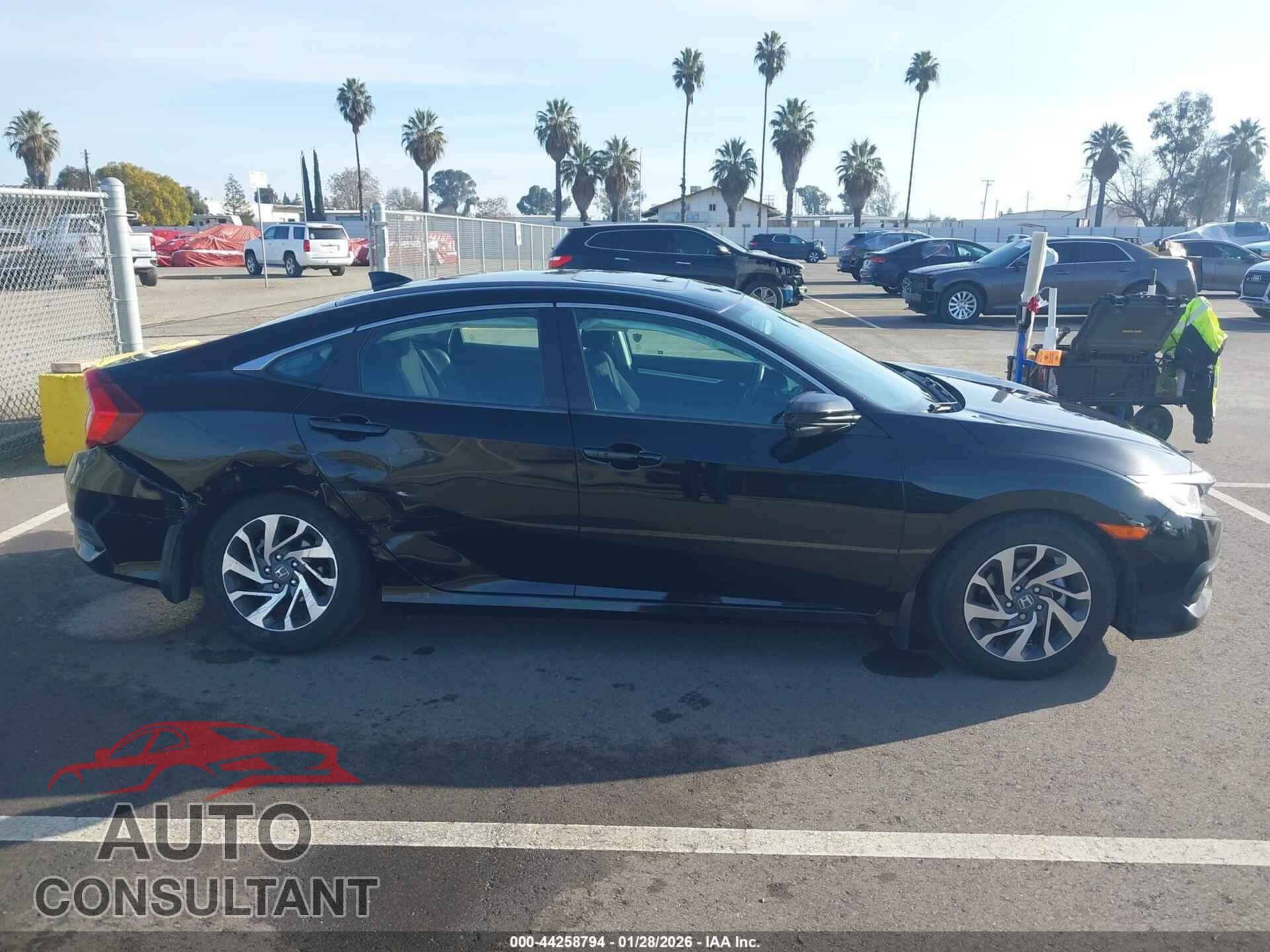 HONDA CIVIC 2017 - 2HGFC2F77HH563413