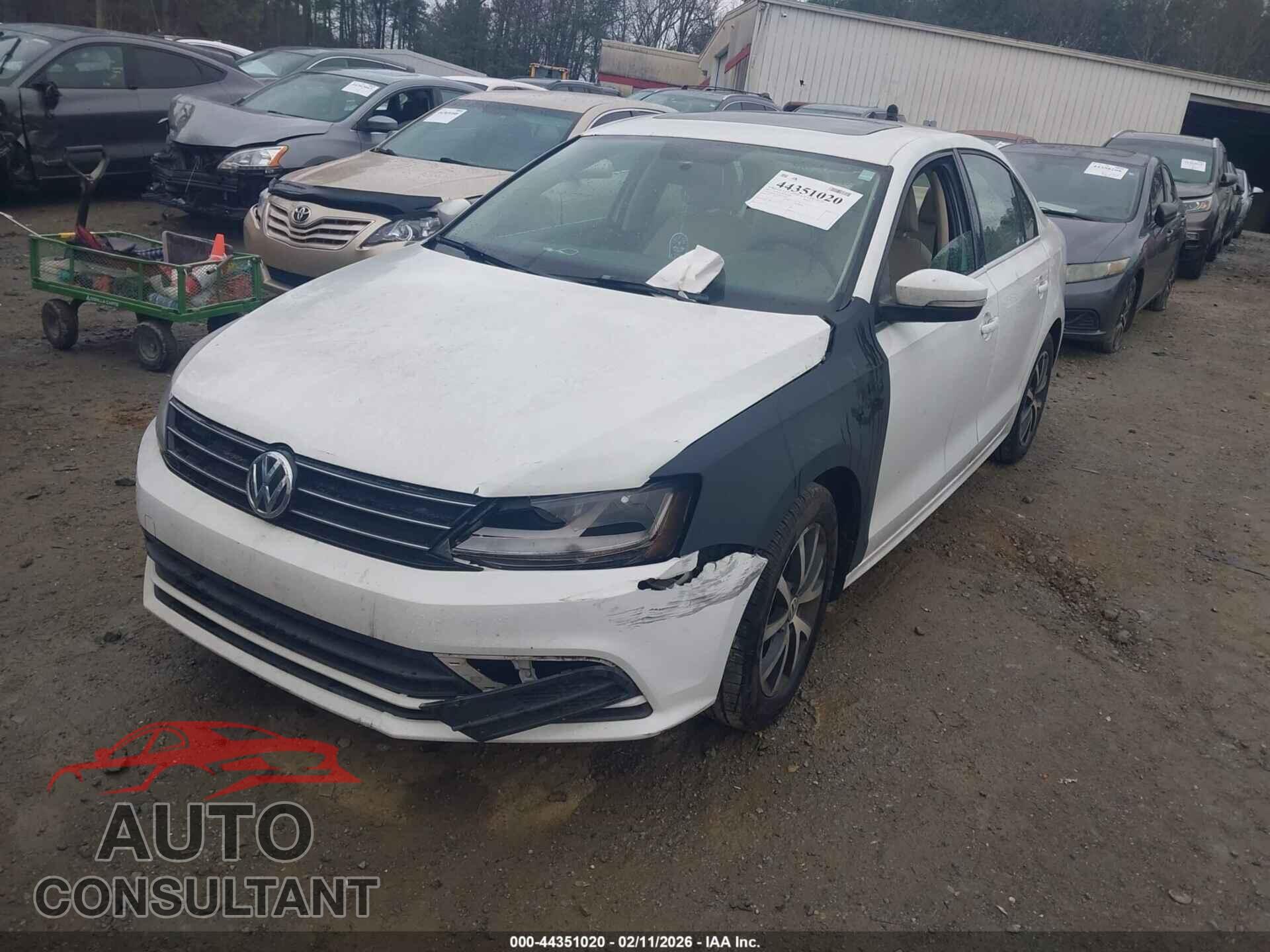 VOLKSWAGEN JETTA 2017 - 3VWDB7AJ5HM270701