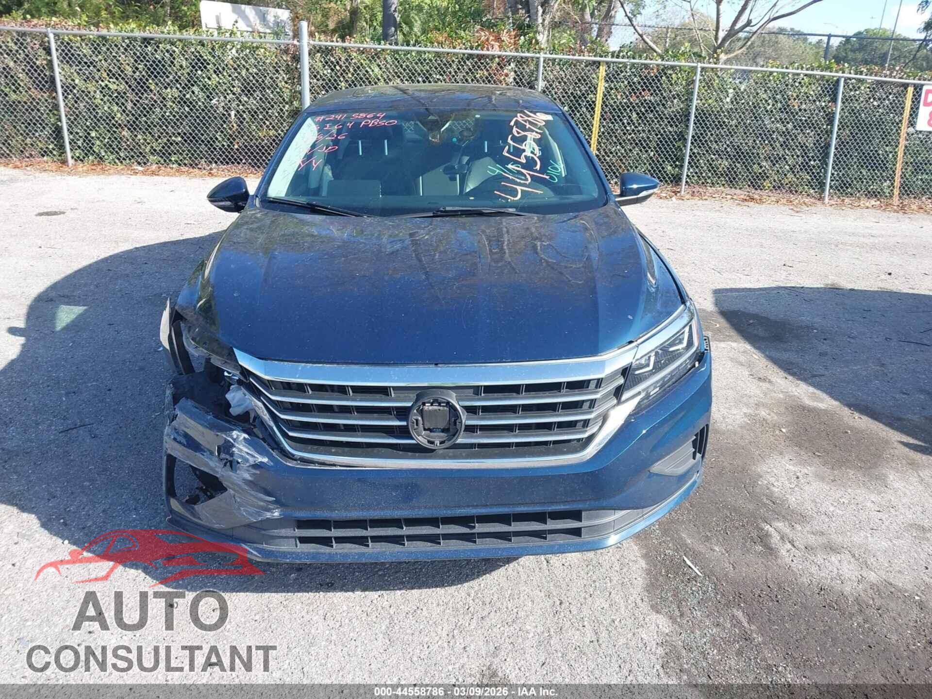 VOLKSWAGEN PASSAT 2021 - 1VWSA7A32MC000106