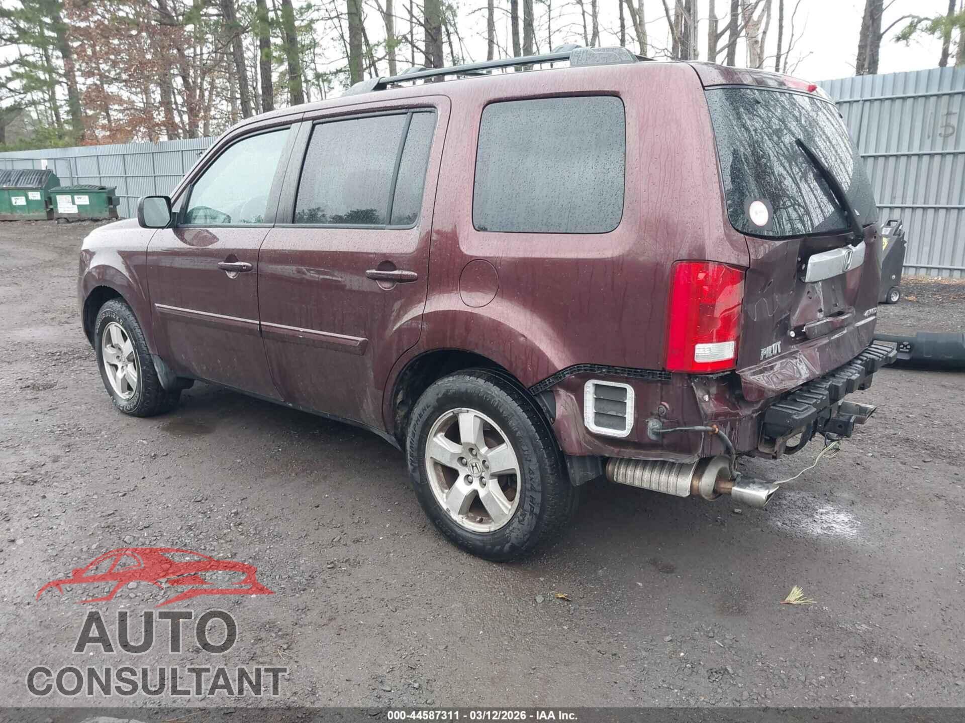 HONDA PILOT 2011 - 5FNYF4H58BB047368